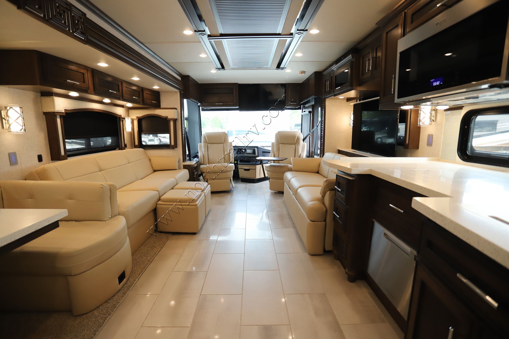 Used 2020 Newmar Ventana 4037 Class A  For Sale