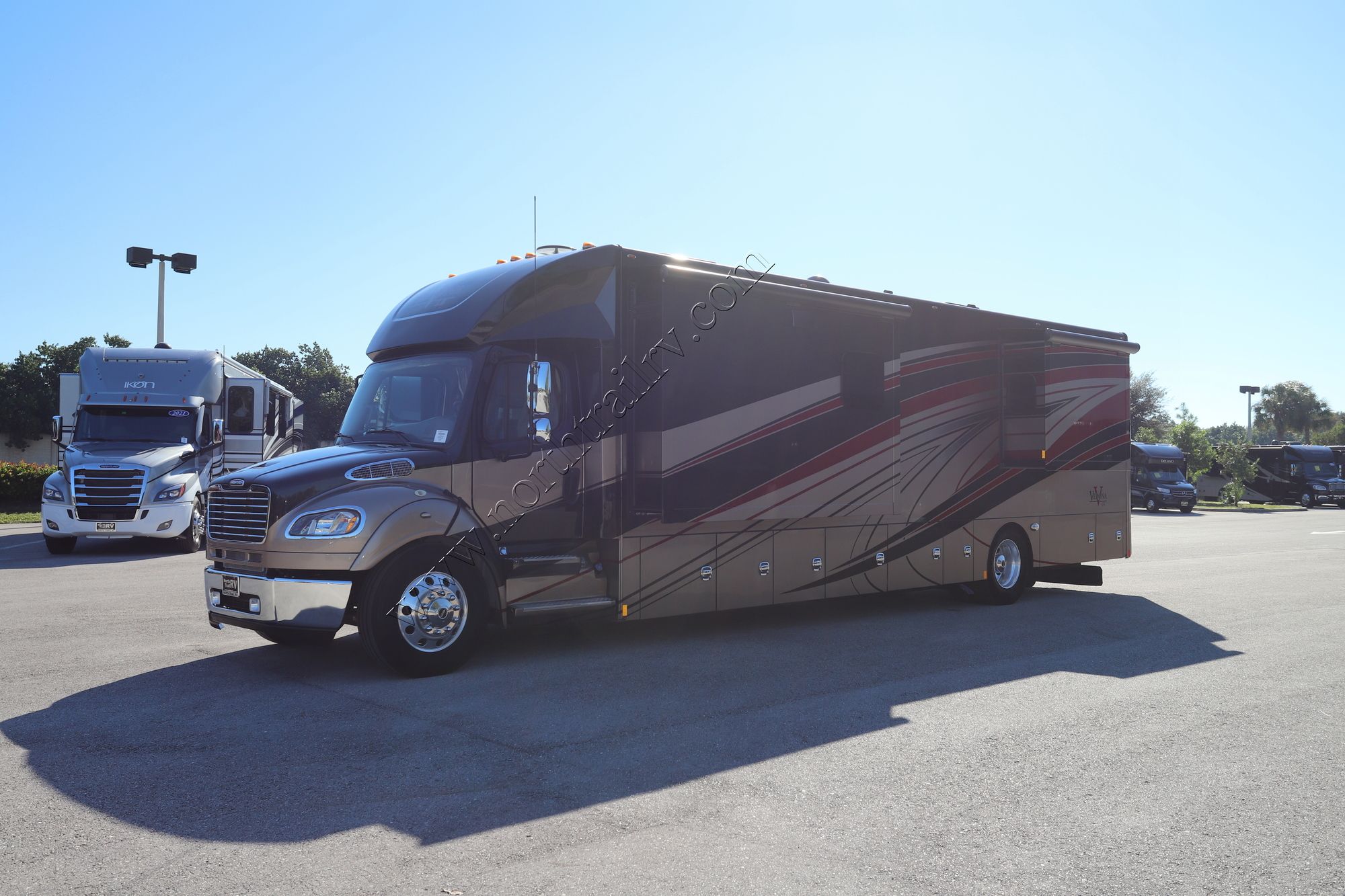 Used 2019 Renegade Rv Verona Le 40LRB Super C  For Sale