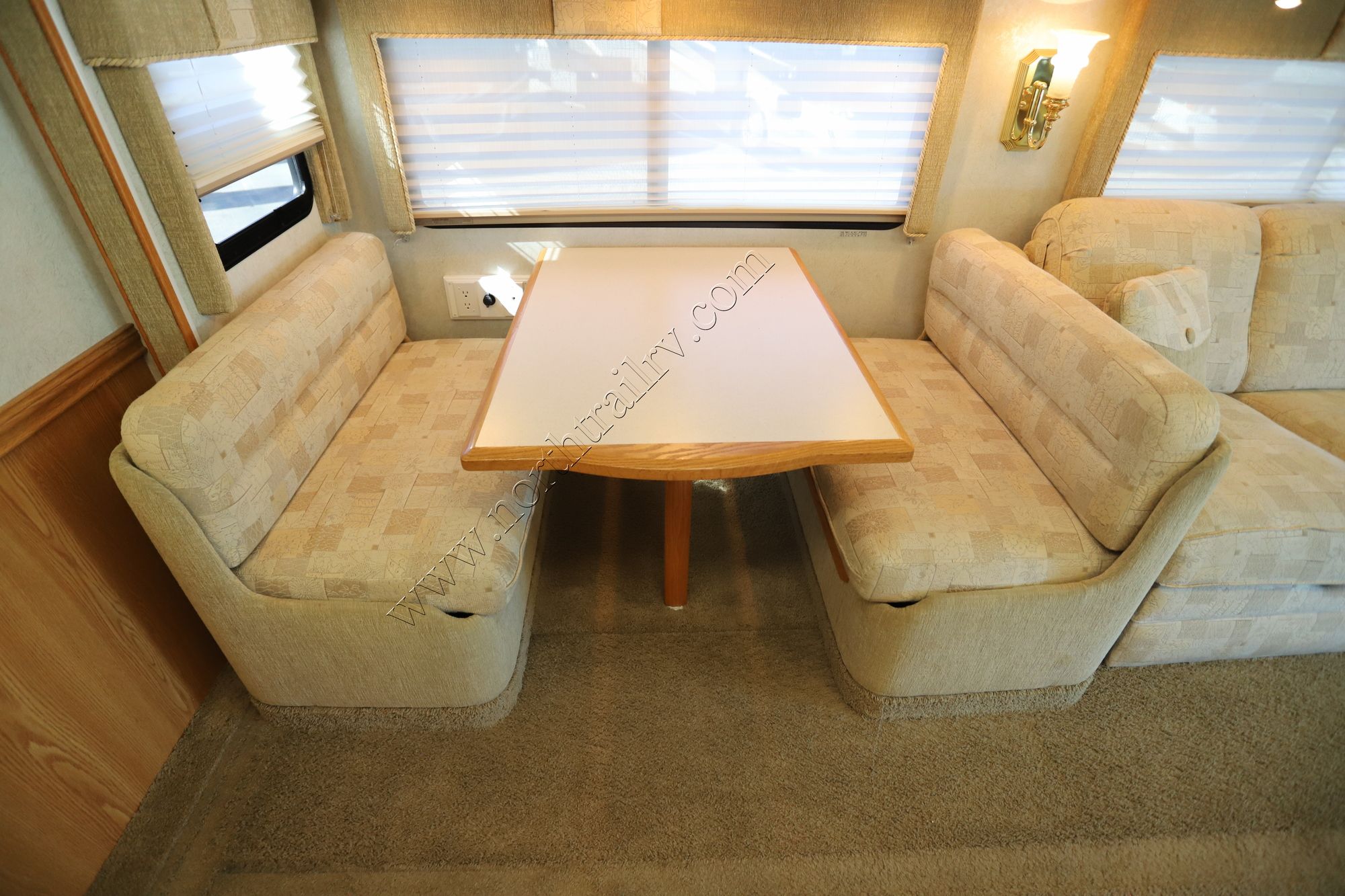 Used 2005 Winnebago Adventurer 35U Class A  For Sale