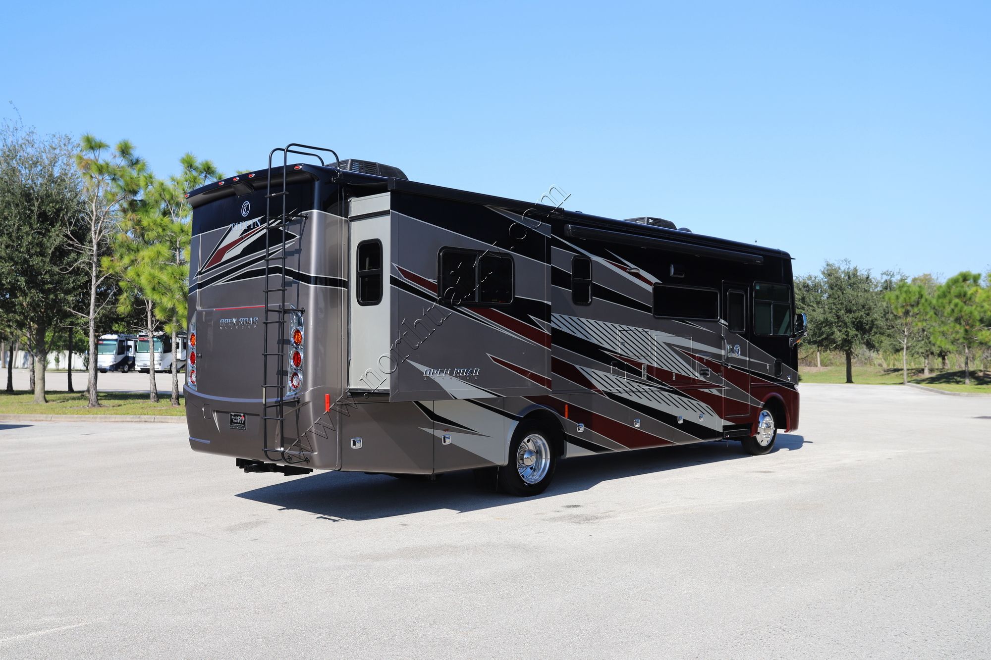 New 2022 Tiffin Motor Homes Allegro 32SA Class A  For Sale