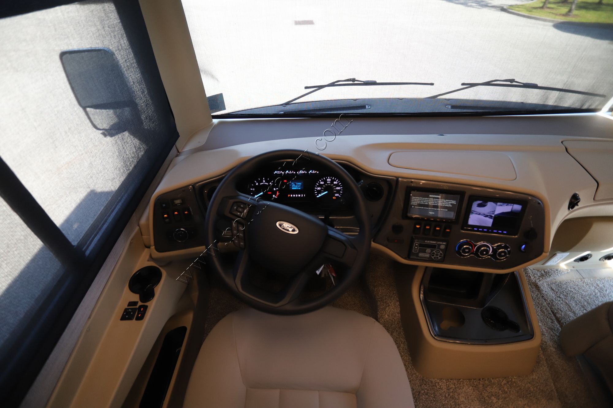 New 2022 Tiffin Motor Homes Allegro 32SA Class A  For Sale