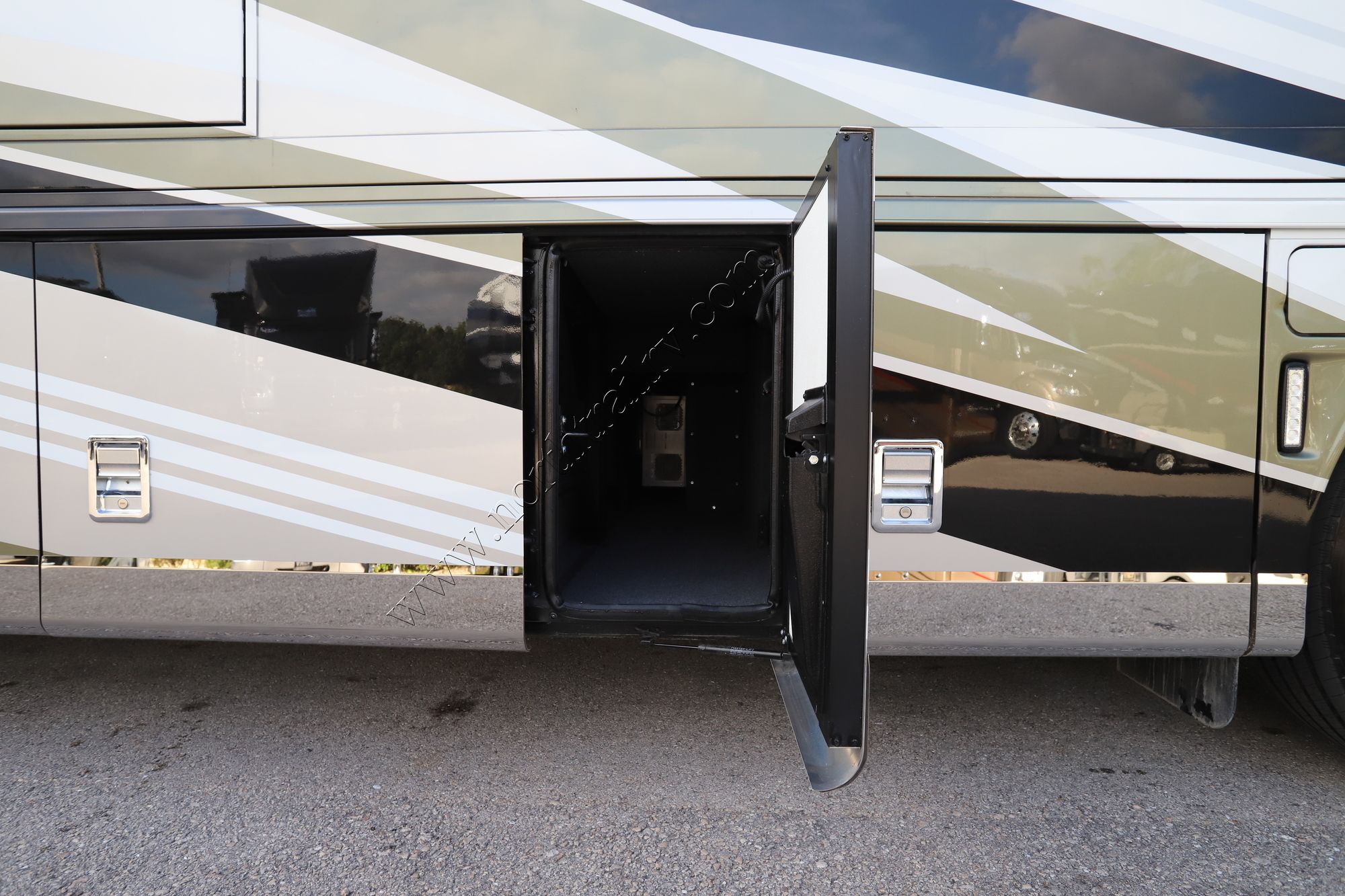 New 2022 Newmar New Aire 3543 Class A  For Sale