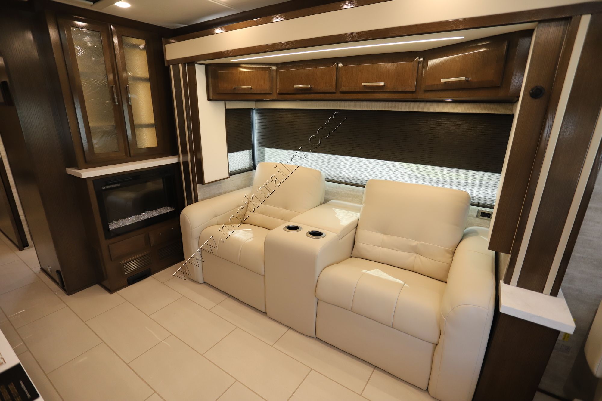 New 2022 Newmar New Aire 3543 Class A  For Sale