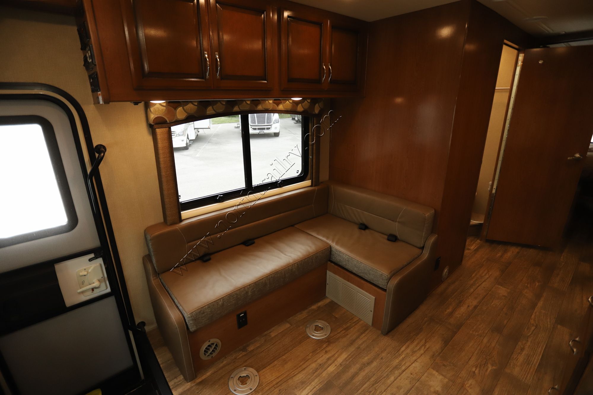 Used 2017 Fleetwood Jamboree 30F Class C  For Sale