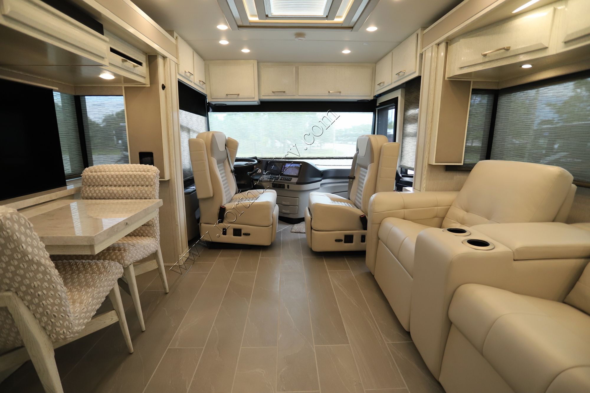 New 2022 Newmar New Aire 3545 Class A  For Sale