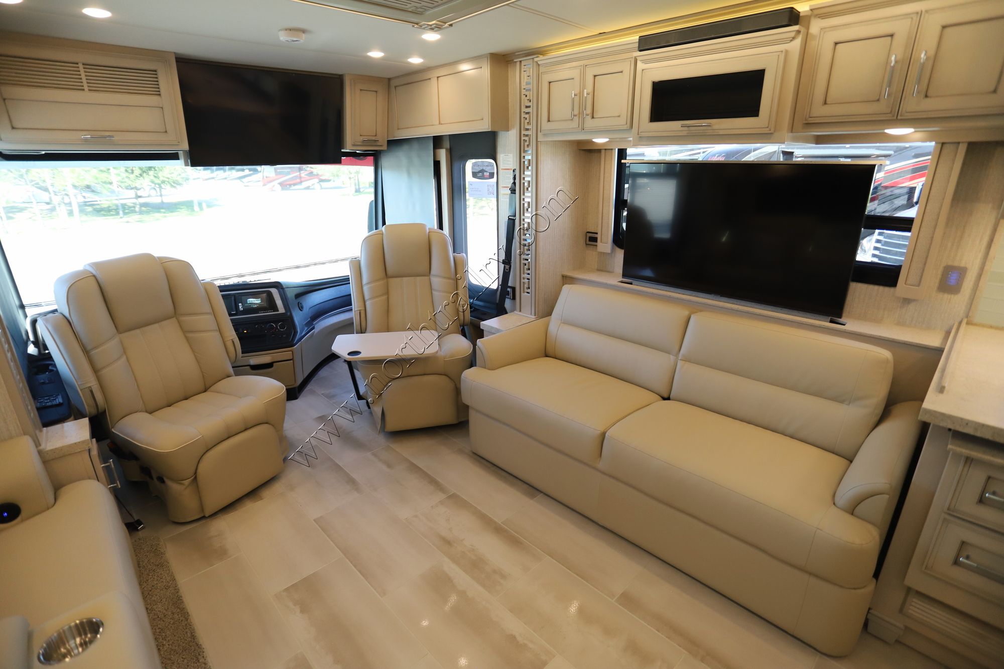 New 2022 Newmar Ventana 4037 Class A  For Sale