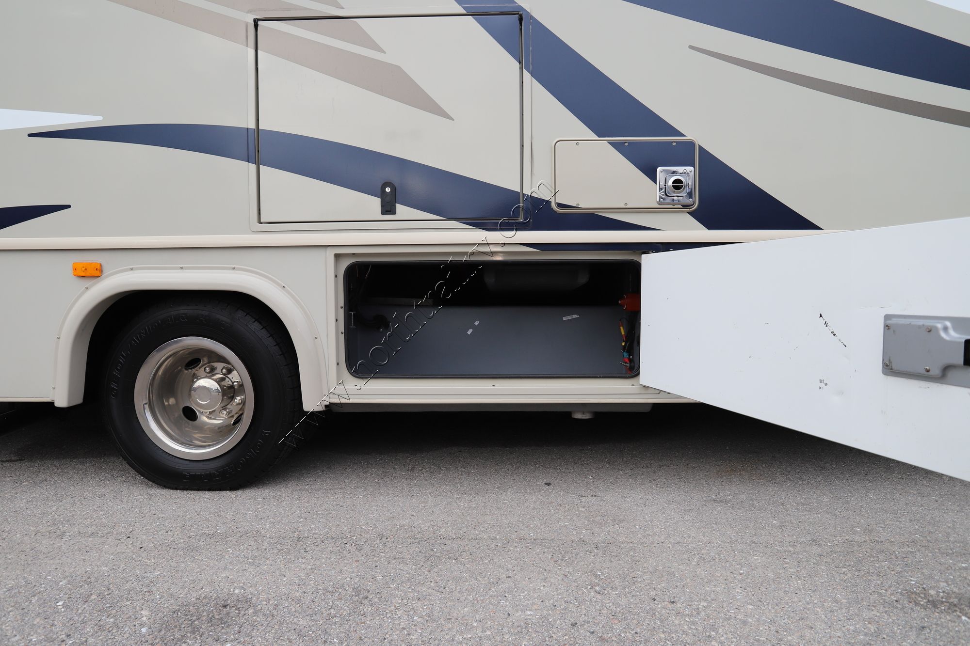 Used 2017 Fleetwood Jamboree 30F Class C  For Sale