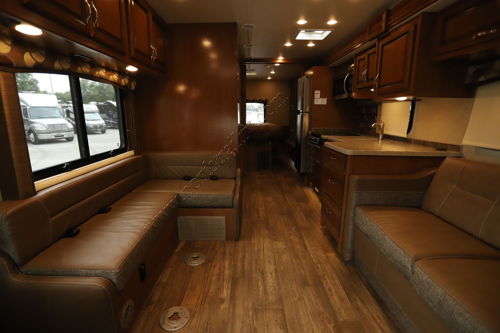 Used 2017 Fleetwood Jamboree 30F Class C  For Sale