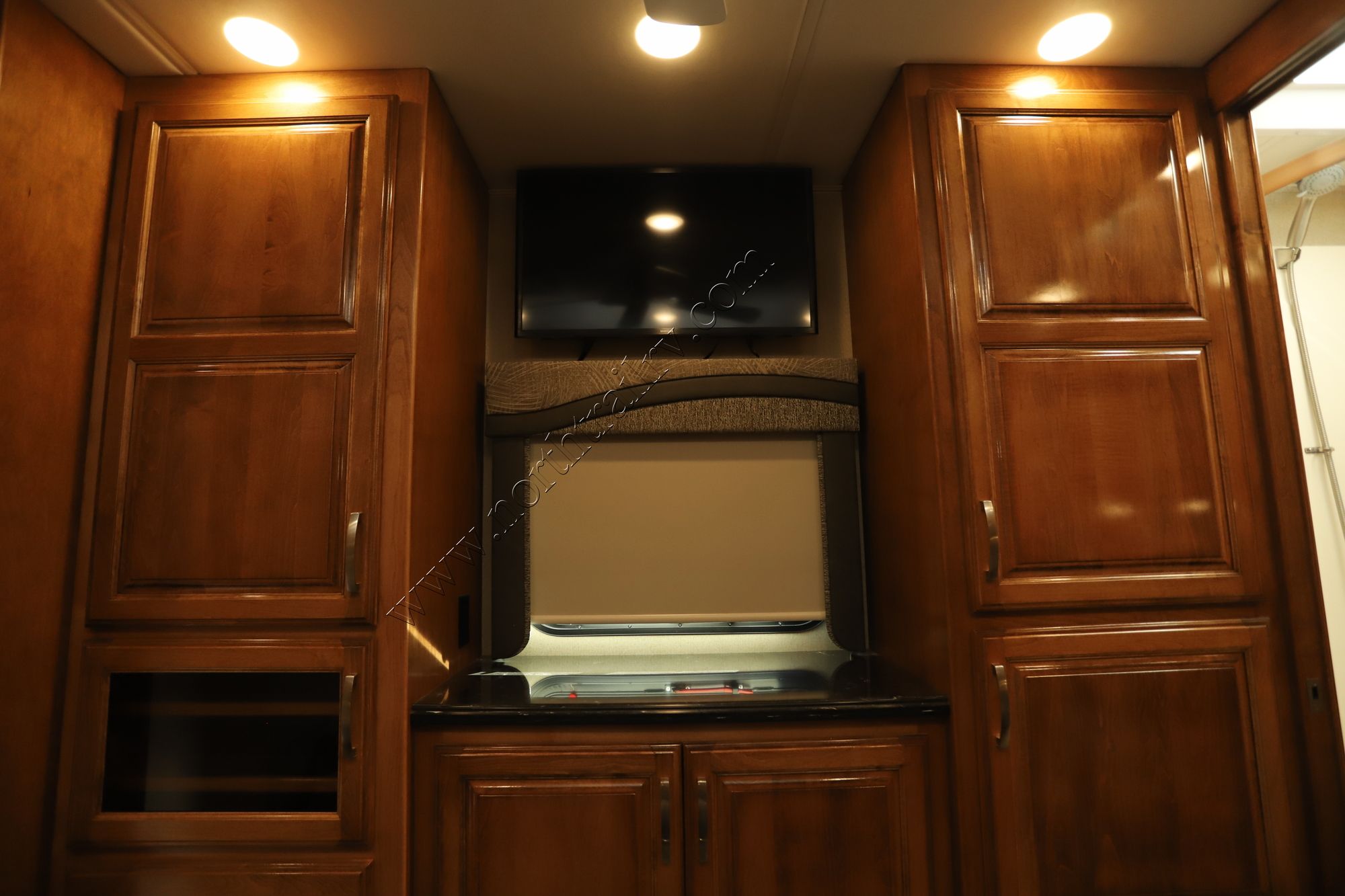 Used 2019 Renegade Rv Verona Le 40LRB Super C  For Sale