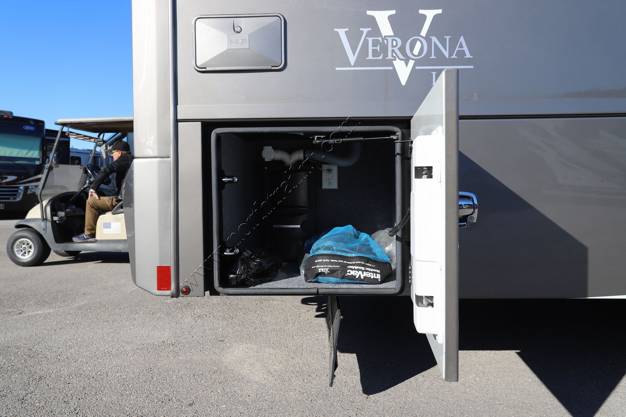 Used 2019 Renegade Rv Verona Le 40LRB Super C  For Sale