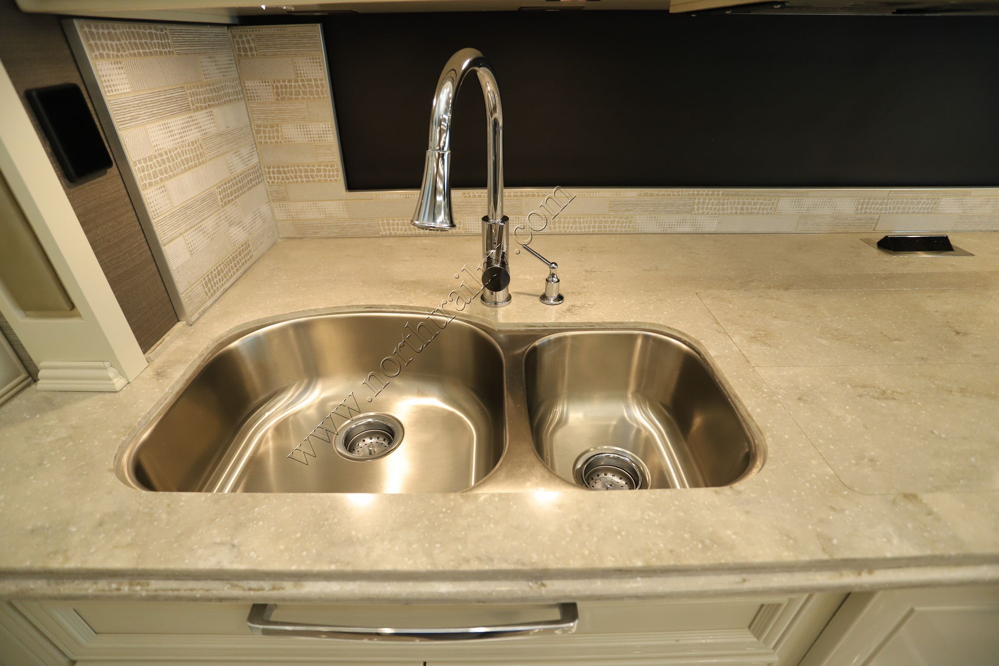Used 2022 Tiffin Motor Homes Phaeton 40IH Class A  For Sale