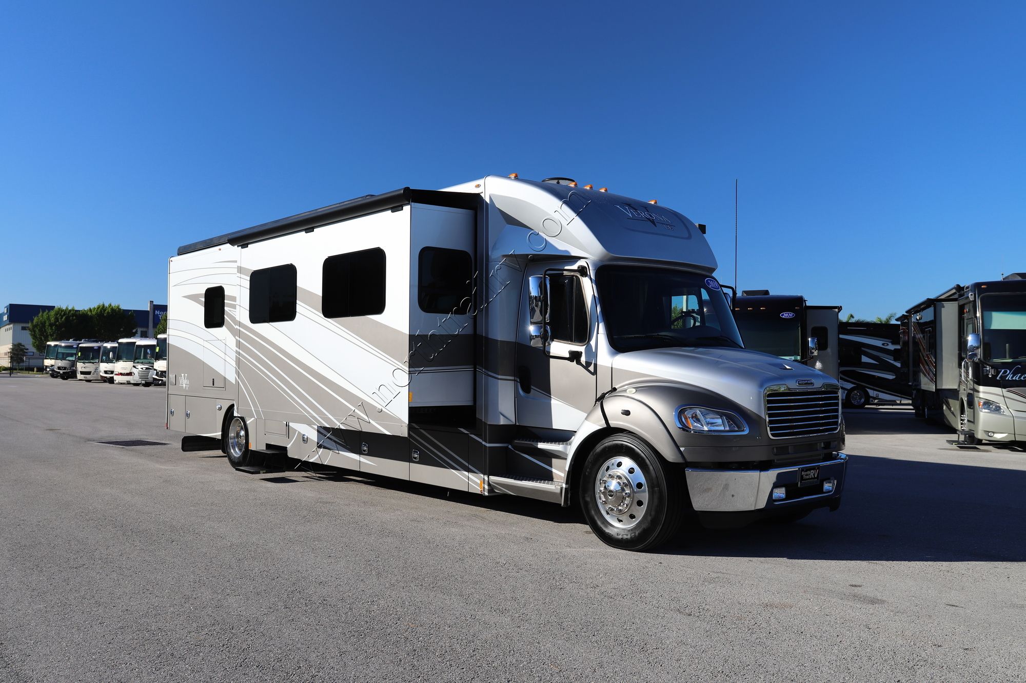 Used 2019 Renegade Rv Verona Le 40LRB Super C  For Sale