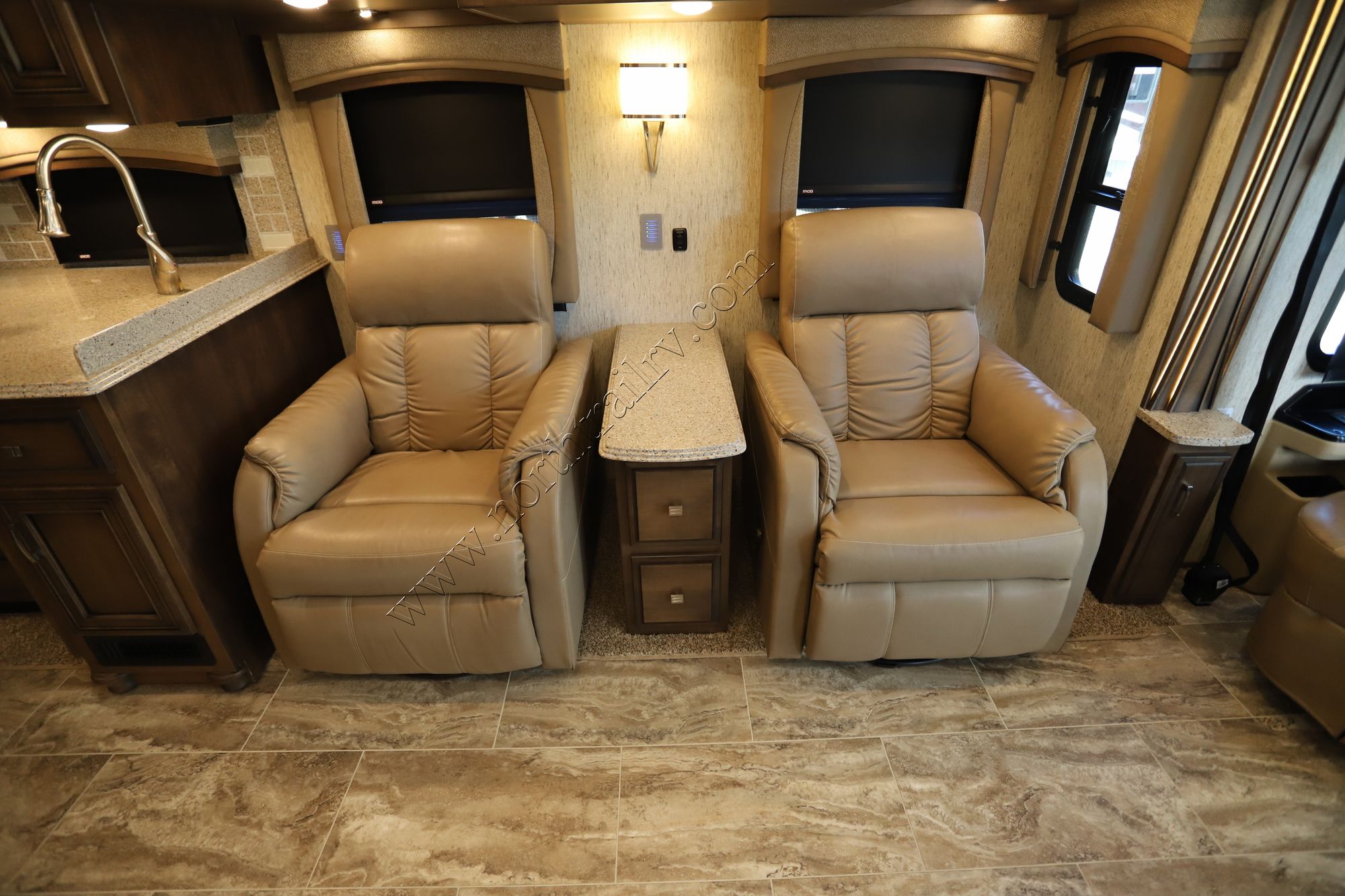 Used 2019 Newmar Ventana Le 4002 Class A  For Sale