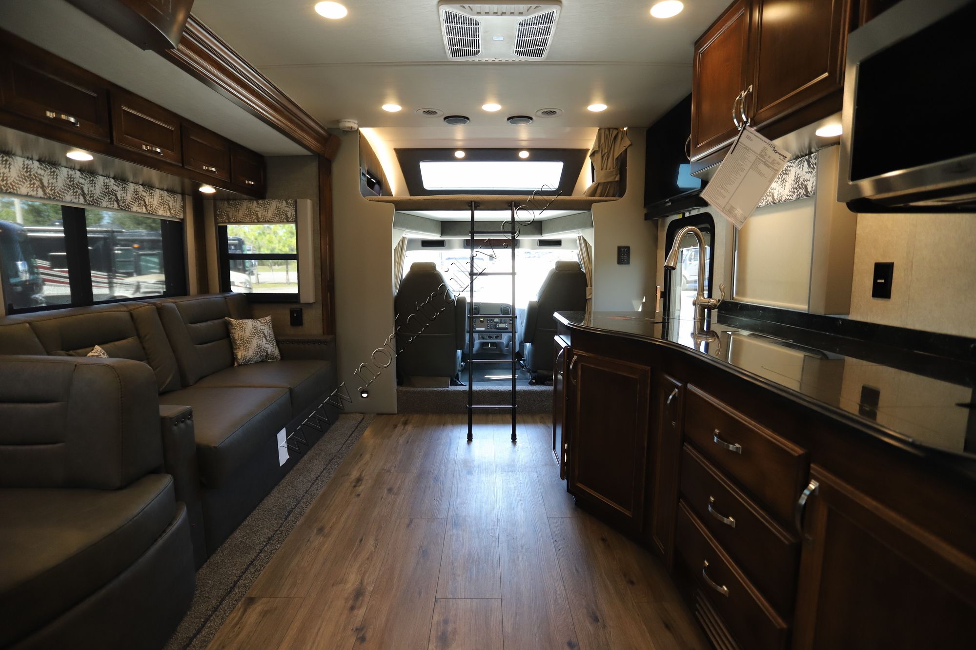 New 2022 Renegade Rv Verona 40VBH Super C  For Sale