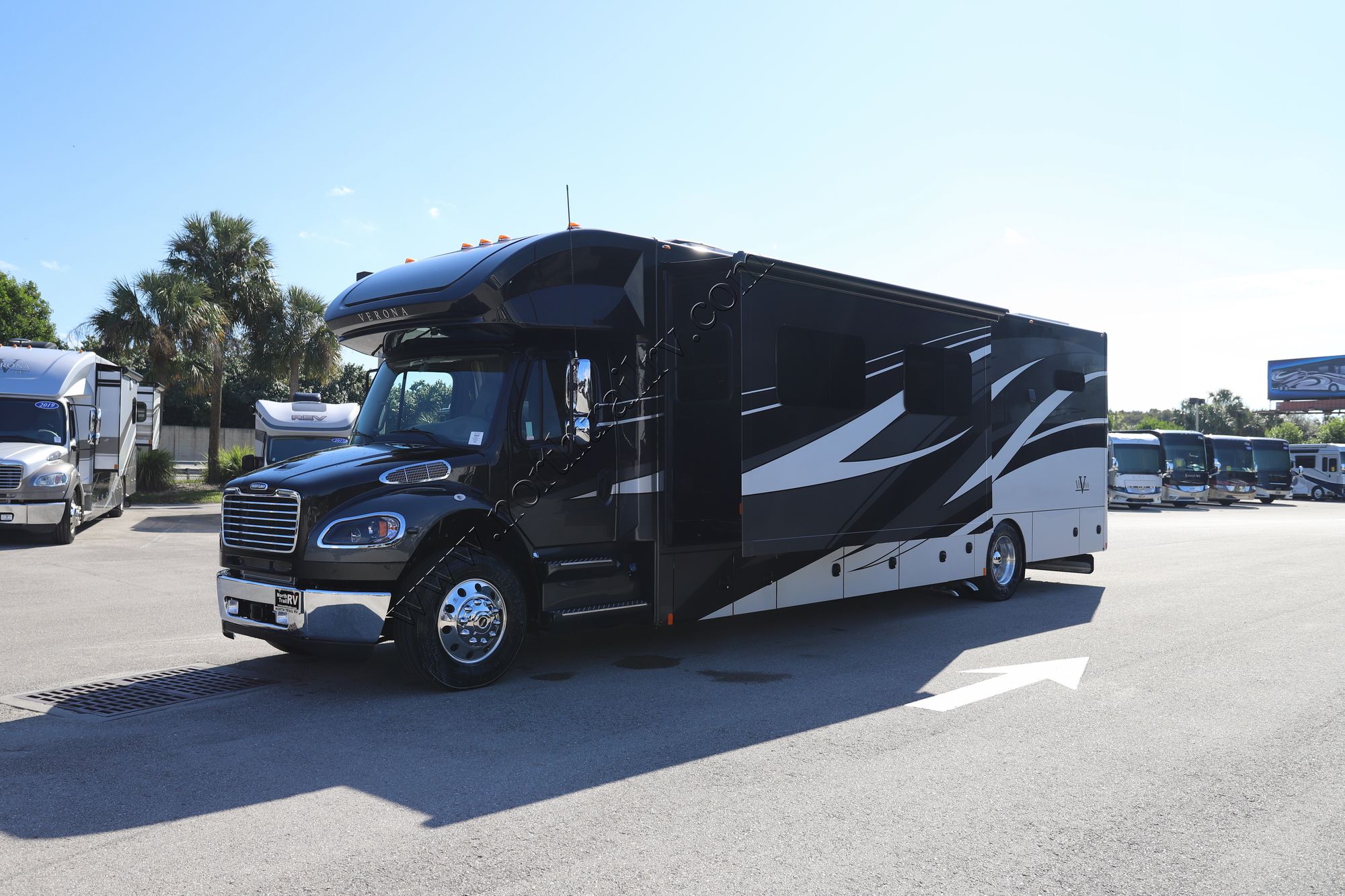 New 2022 Renegade Rv Verona 40VBH Super C  For Sale