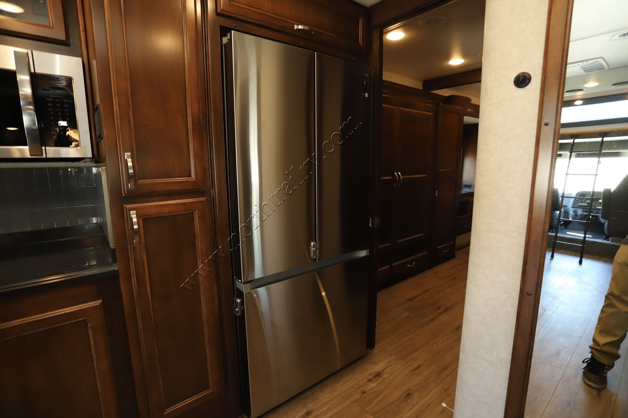 New 2022 Renegade Rv Verona 40VBH Super C  For Sale