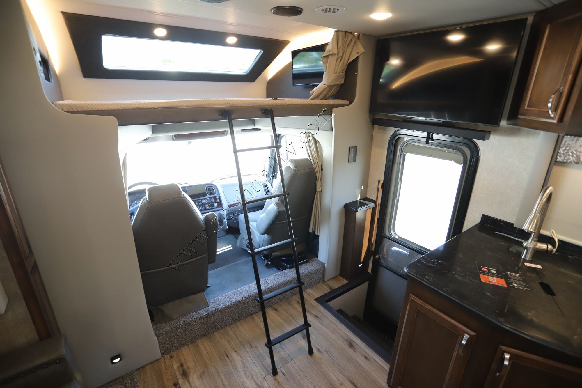 New 2022 Renegade Rv Verona 40VBH Super C  For Sale