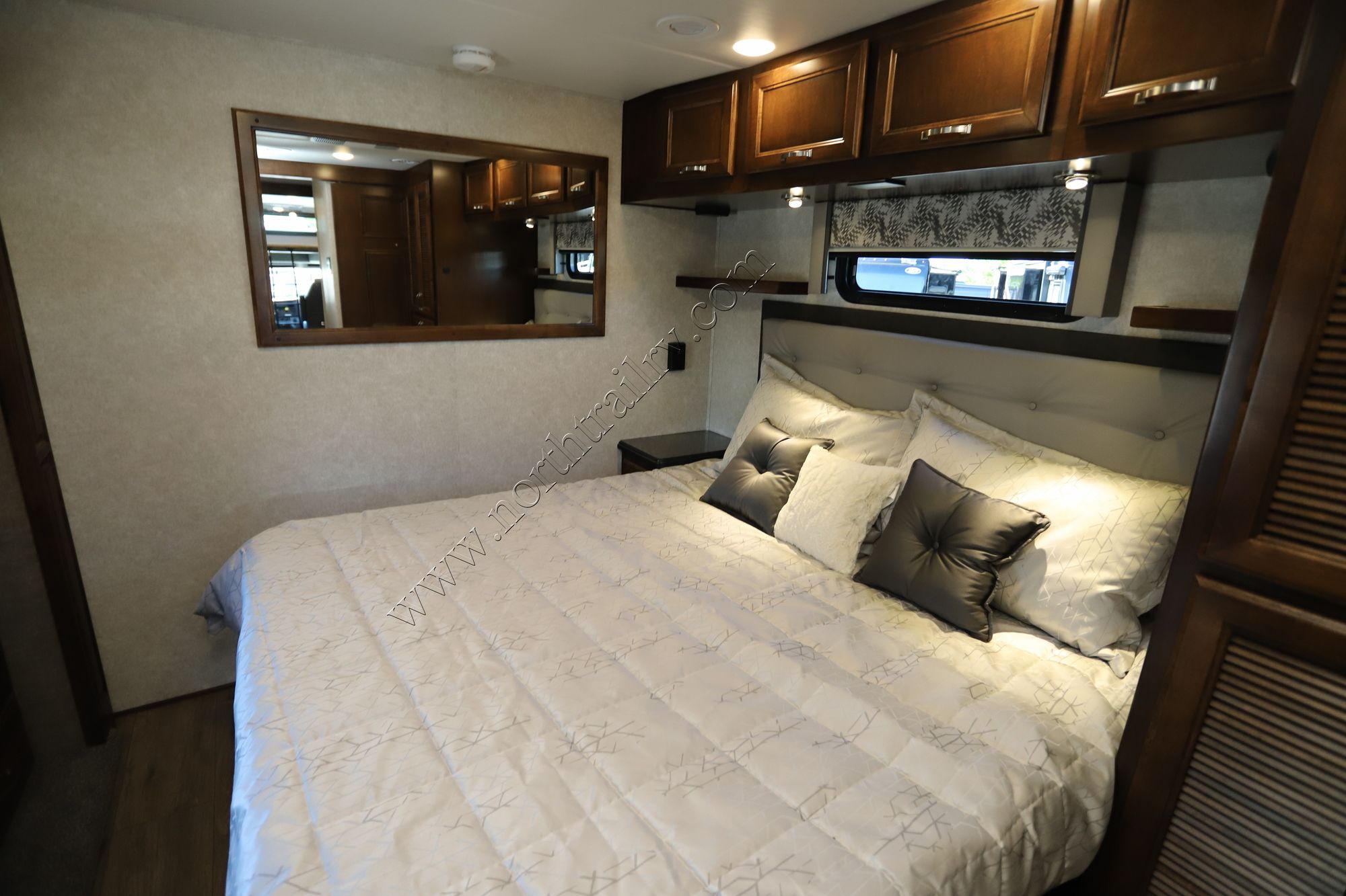 New 2022 Renegade Rv Verona 40VBH Super C  For Sale