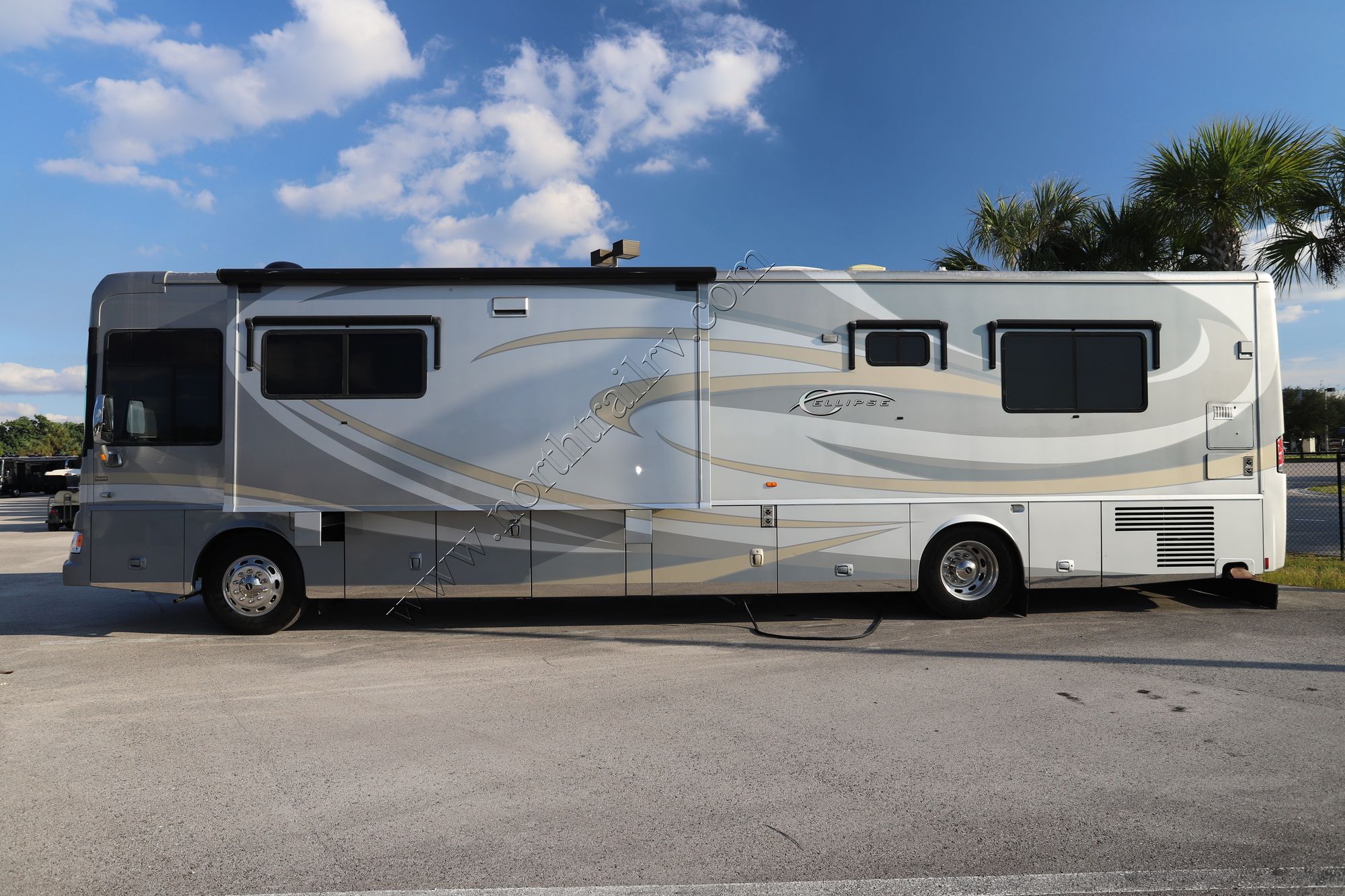 Used 2010 Itasca Ellipse 40WD Class A  For Sale