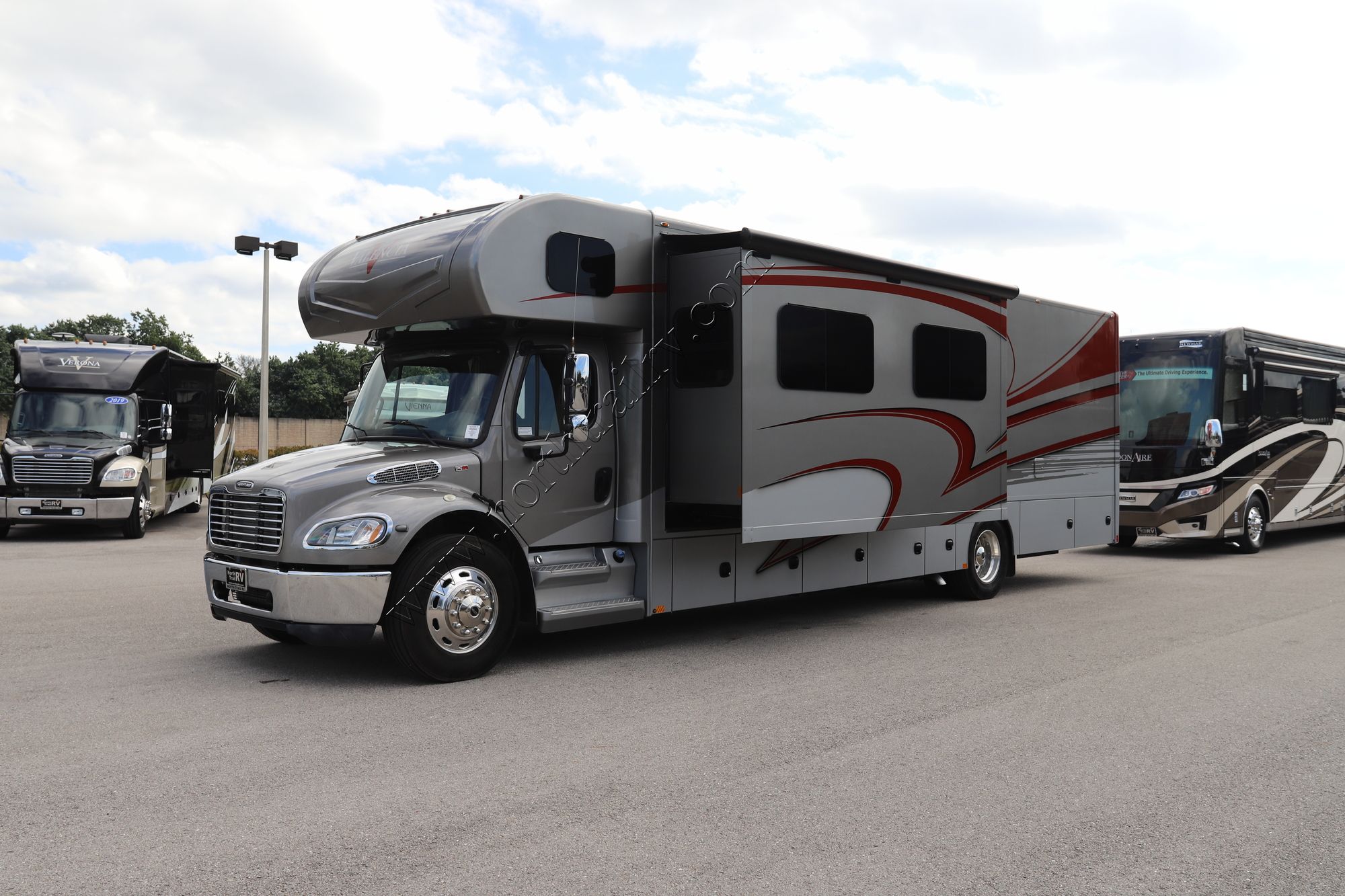 Used 2019 Renegade Rv Valencia 38BB Super C  For Sale