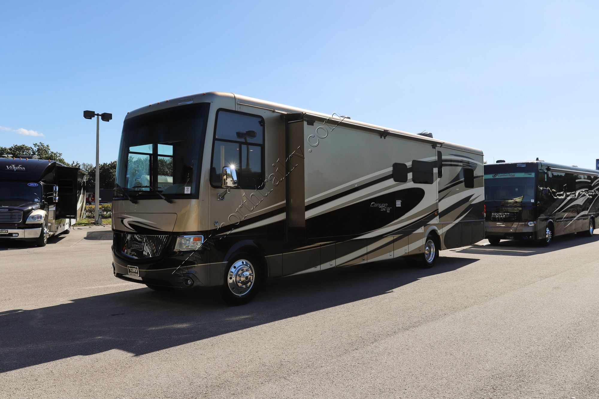 Used 2015 Newmar Canyon Star 3919 Class A  For Sale