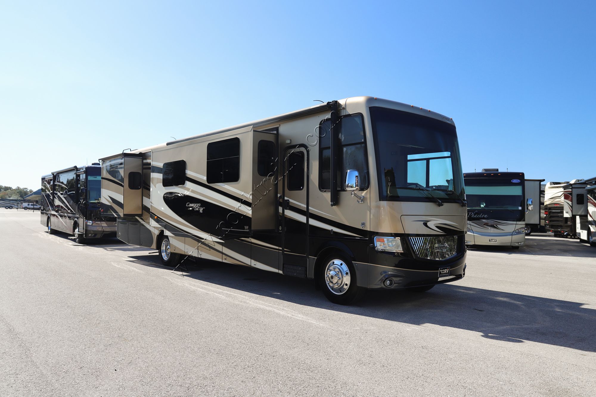 Used 2015 Newmar Canyon Star 3919 Class A  For Sale