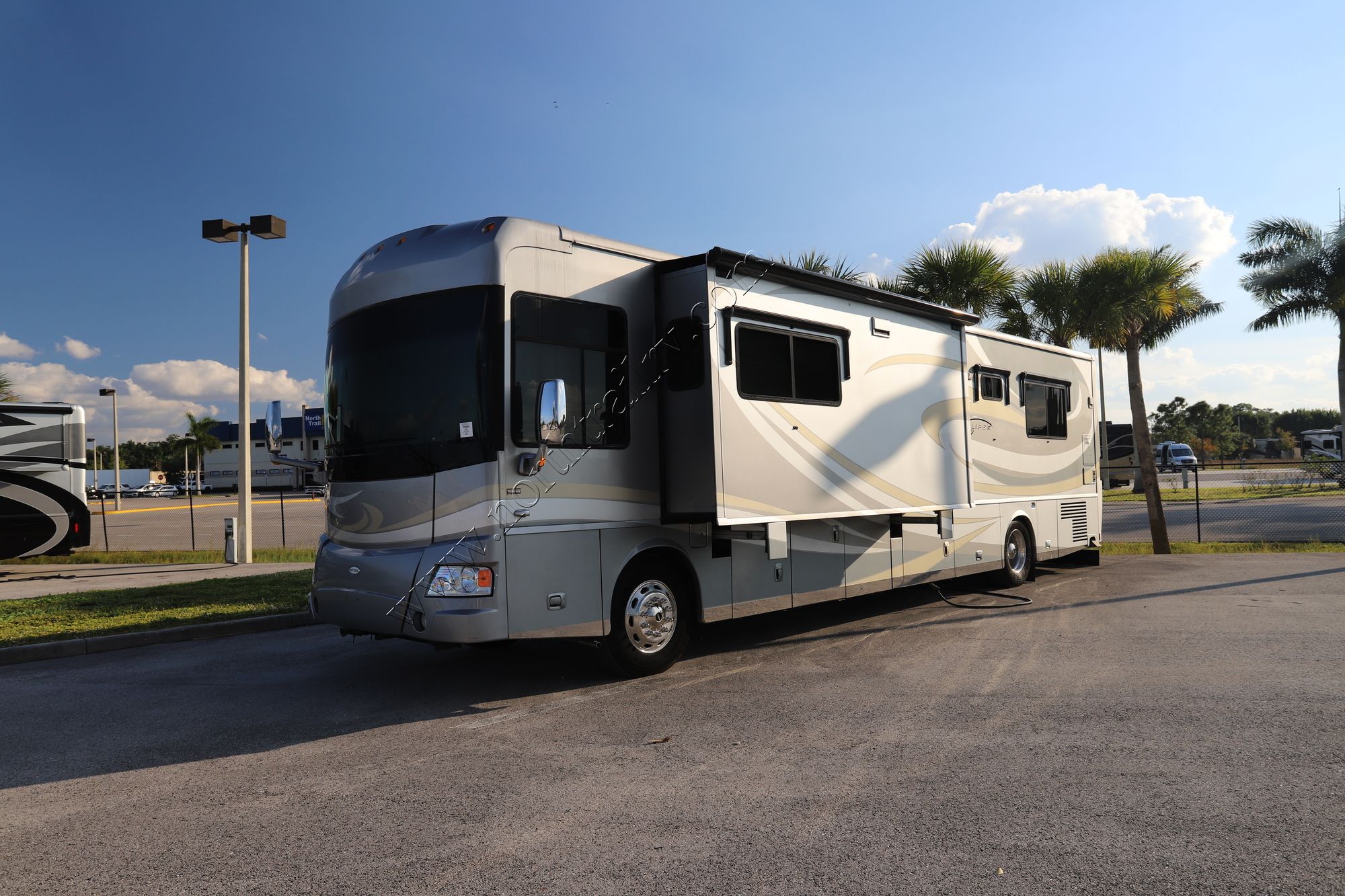 Used 2010 Itasca Ellipse 40WD Class A  For Sale