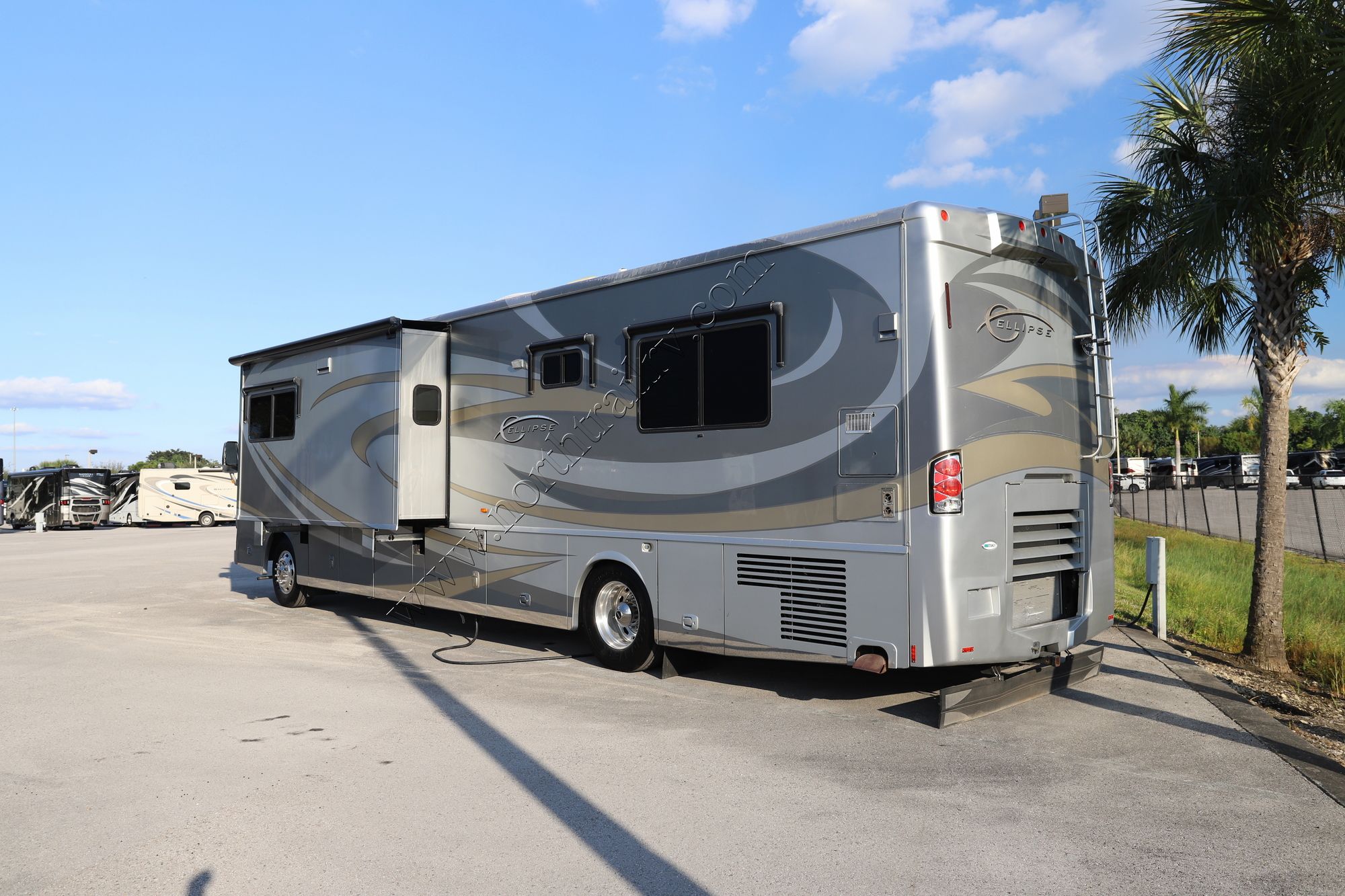 Used 2010 Itasca Ellipse 40WD Class A  For Sale