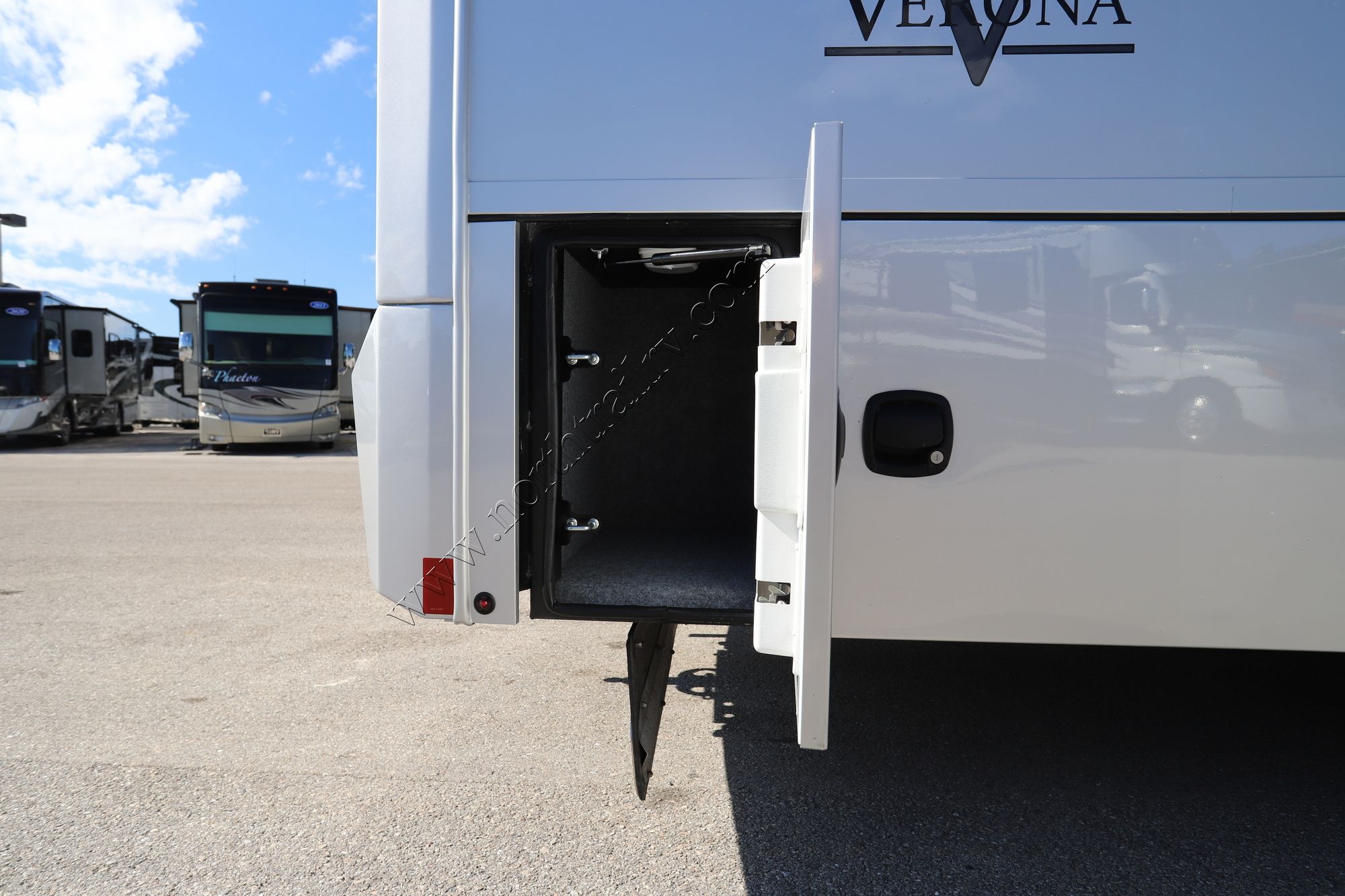 New 2022 Renegade Rv Verona 36VSB Super C  For Sale