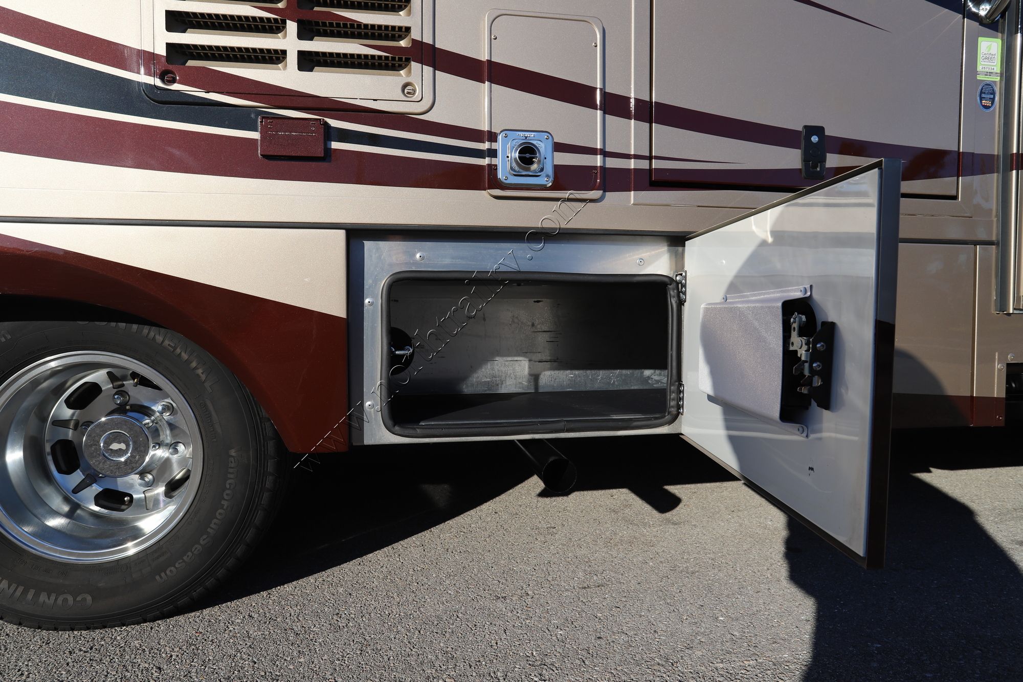 Used 2019 Renegade Rv Vienna 25VUCB Class C  For Sale