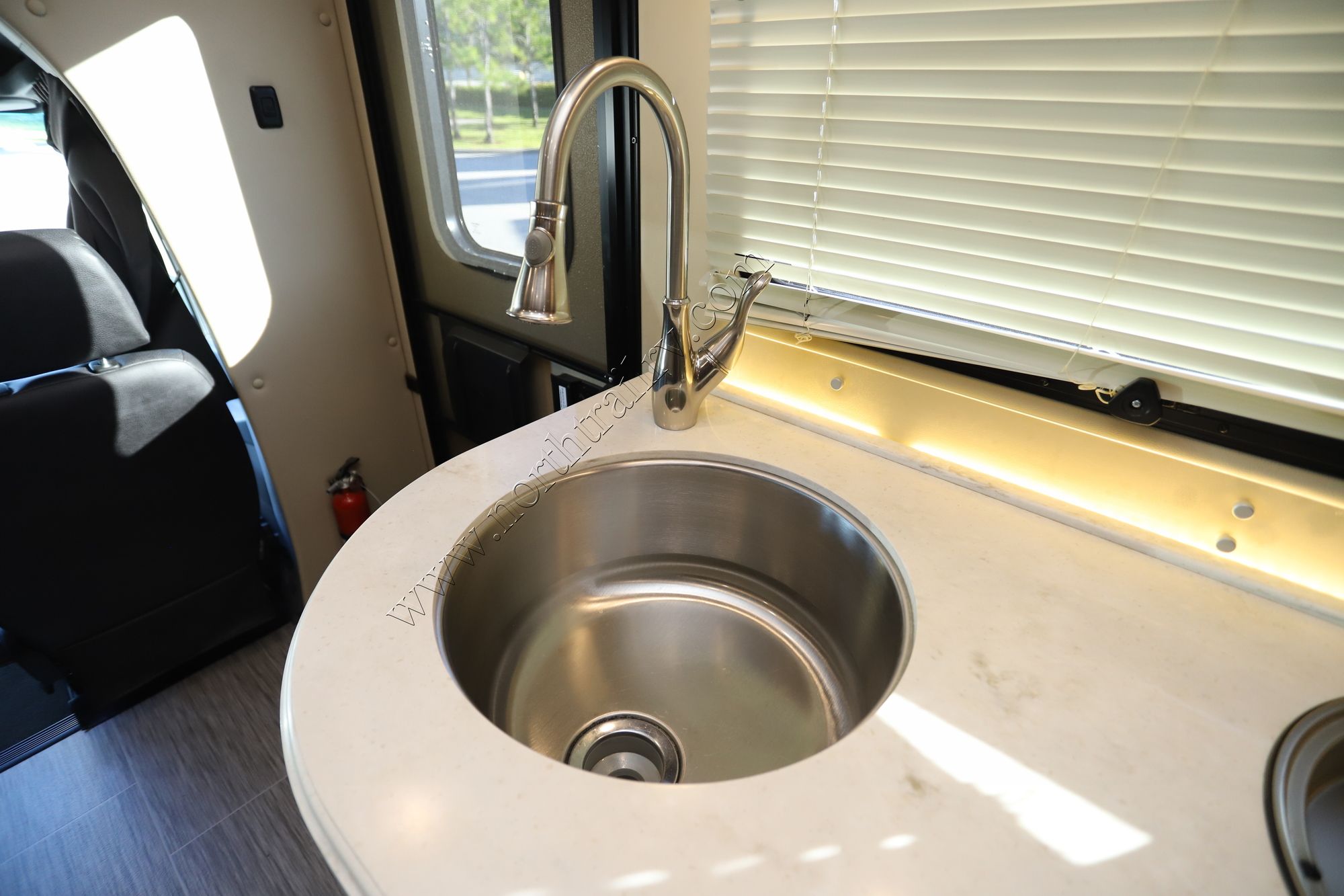 Used 2019 Renegade Rv Vienna 25VUCB Class C  For Sale