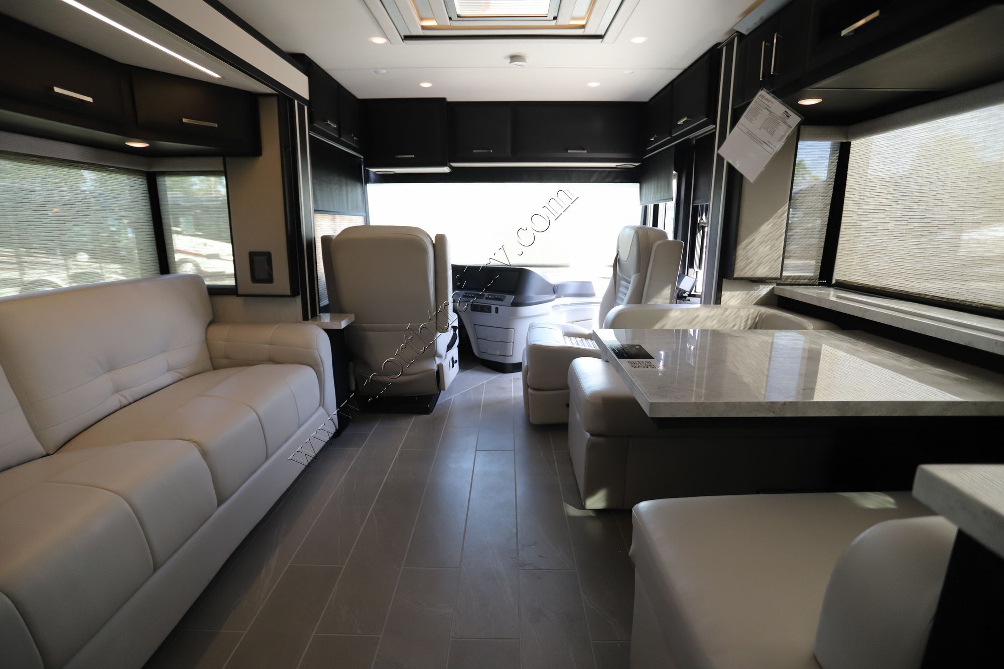 New 2022 Newmar New Aire 3543 Class A  For Sale