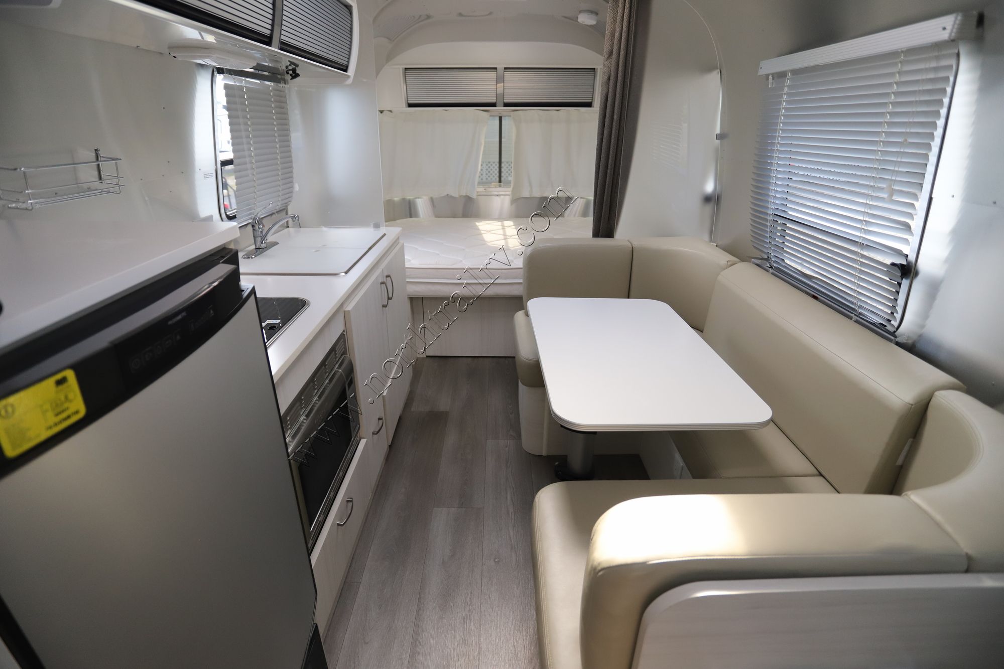 Used 2019 Airstream Sport 22FB Travel Trailer  For Sale