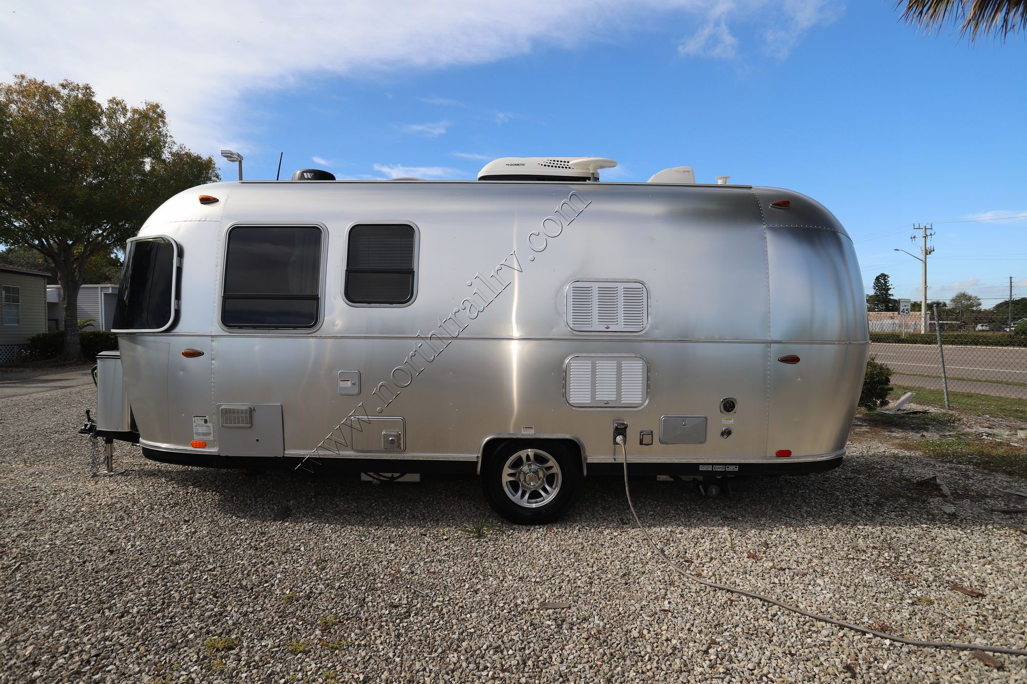 Used 2019 Airstream Sport 22FB Travel Trailer  For Sale