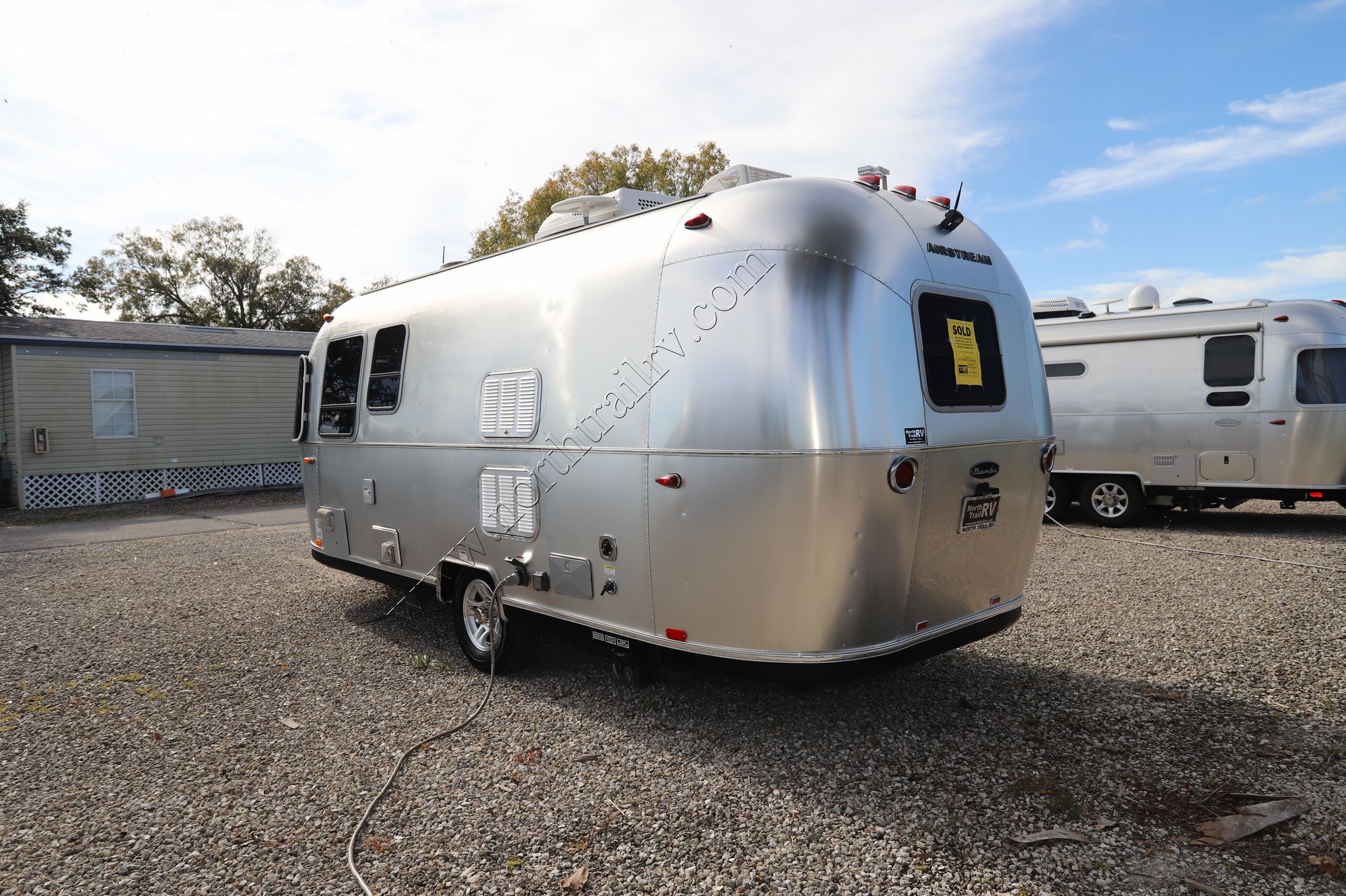 Used 2019 Airstream Sport 22FB Travel Trailer  For Sale