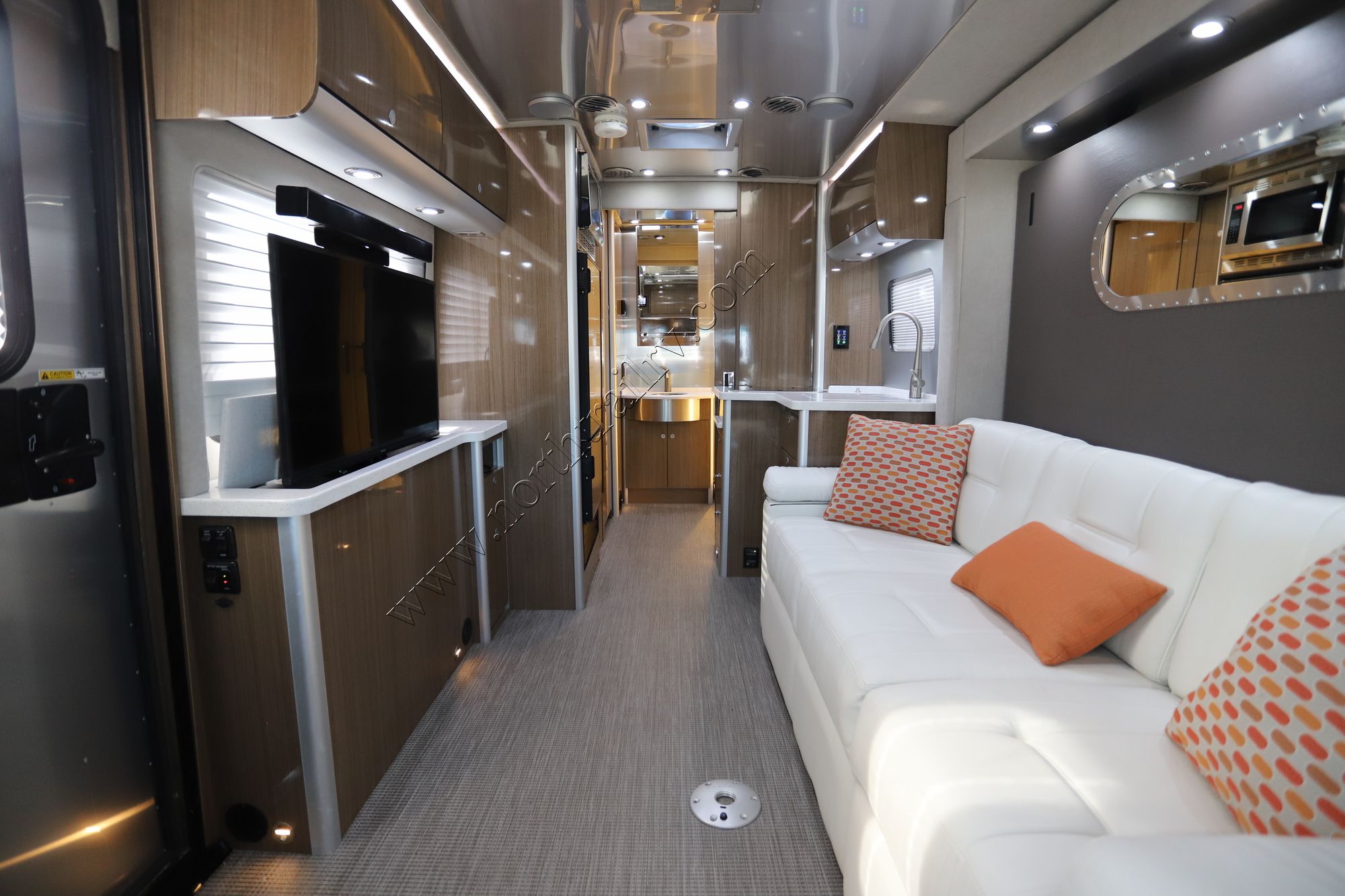 Used 2018 Airstream Atlas MB Class C  For Sale