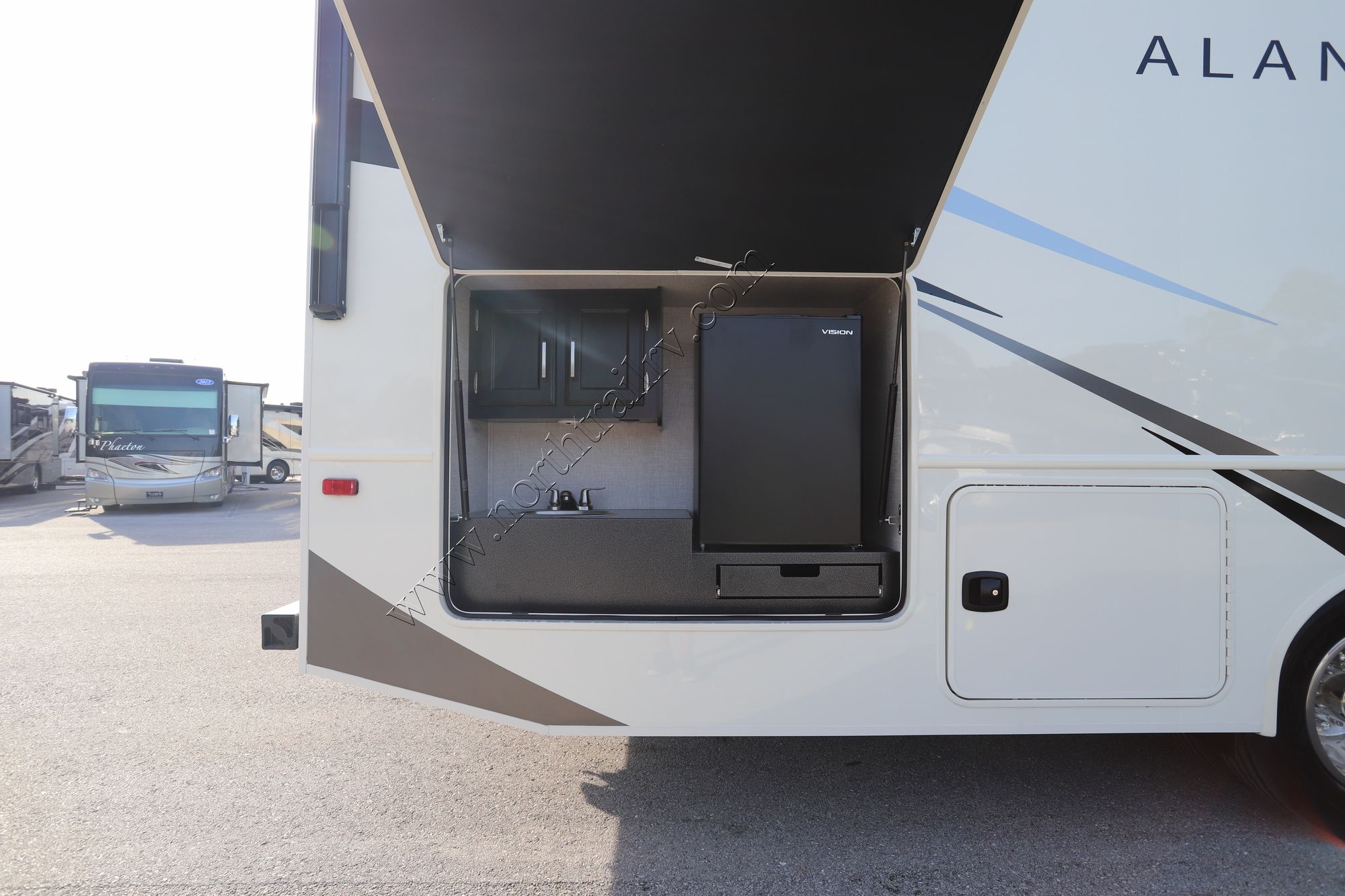 New 2022 Jayco Alante 29S Class A  For Sale