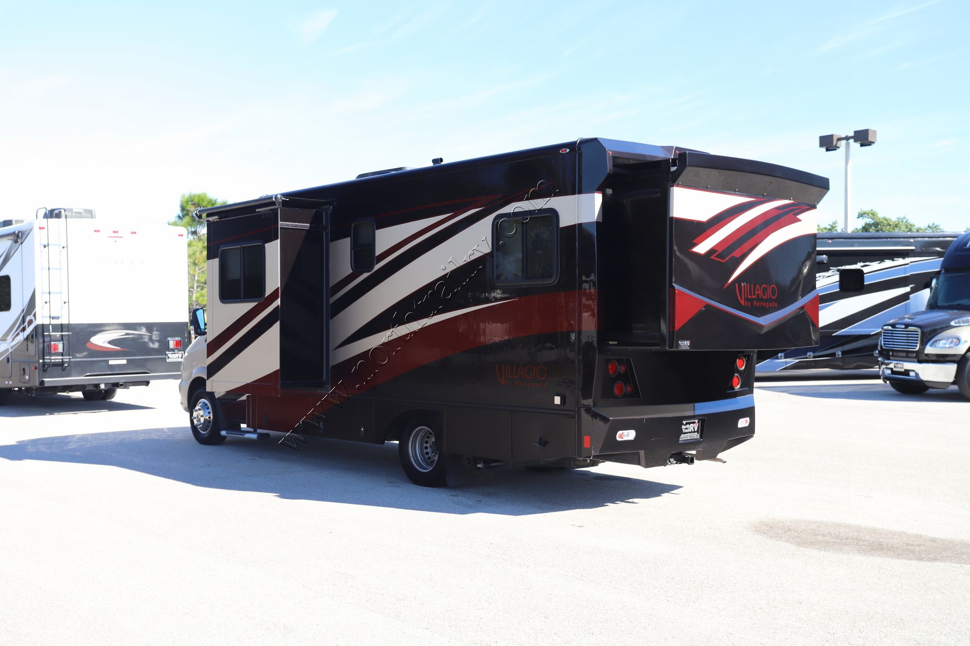 Used 2018 Renegade Rv Villagio 25QRS Class C  For Sale