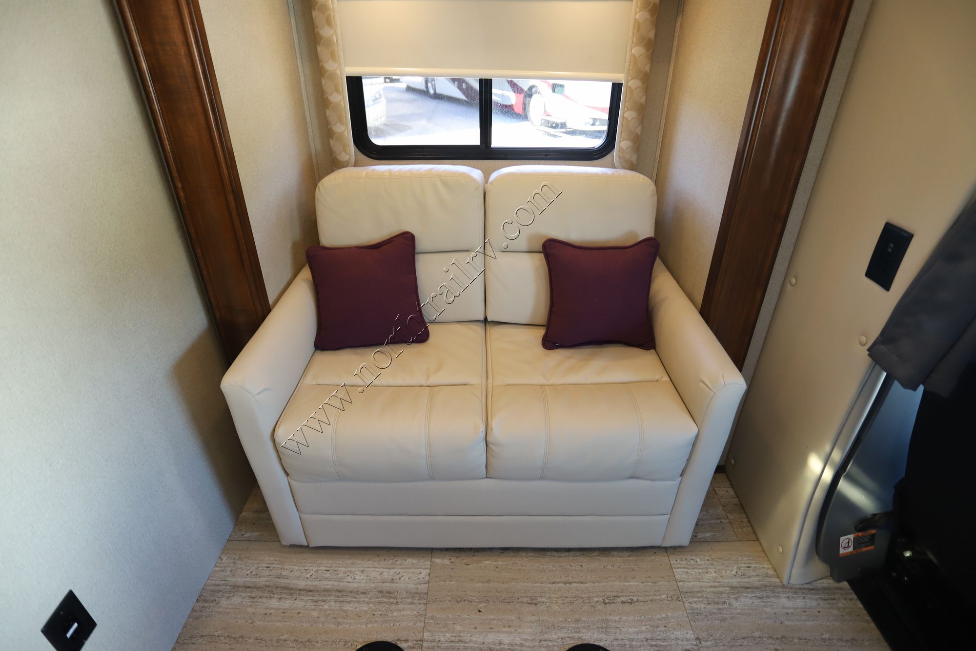 Used 2018 Renegade Rv Villagio 25QRS Class C  For Sale