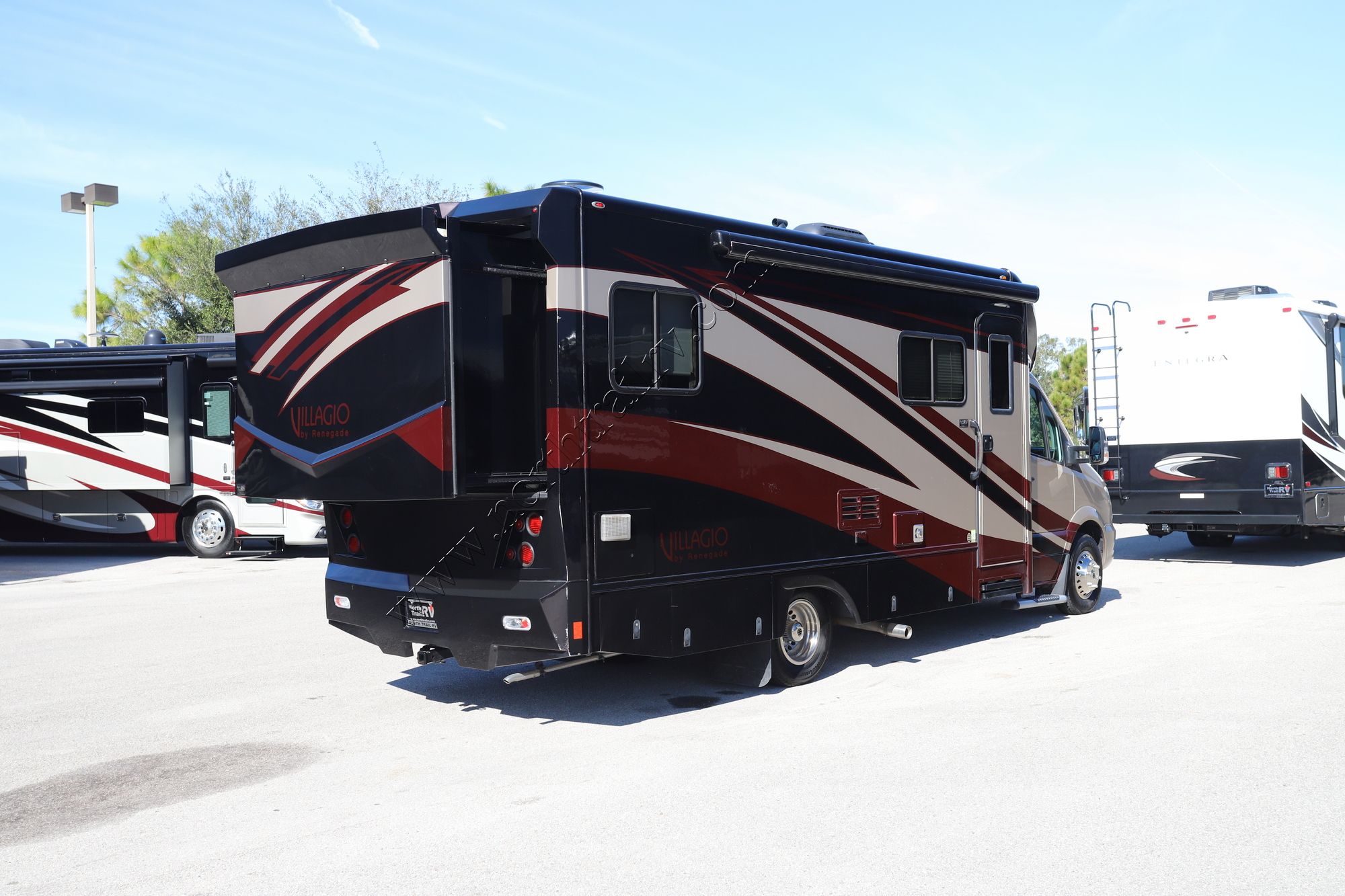 Used 2018 Renegade Rv Villagio 25QRS Class C  For Sale