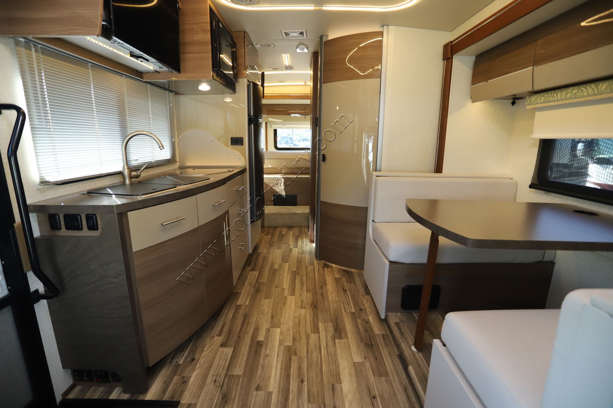 Used 2017 Winnebago View 24G Class C  For Sale