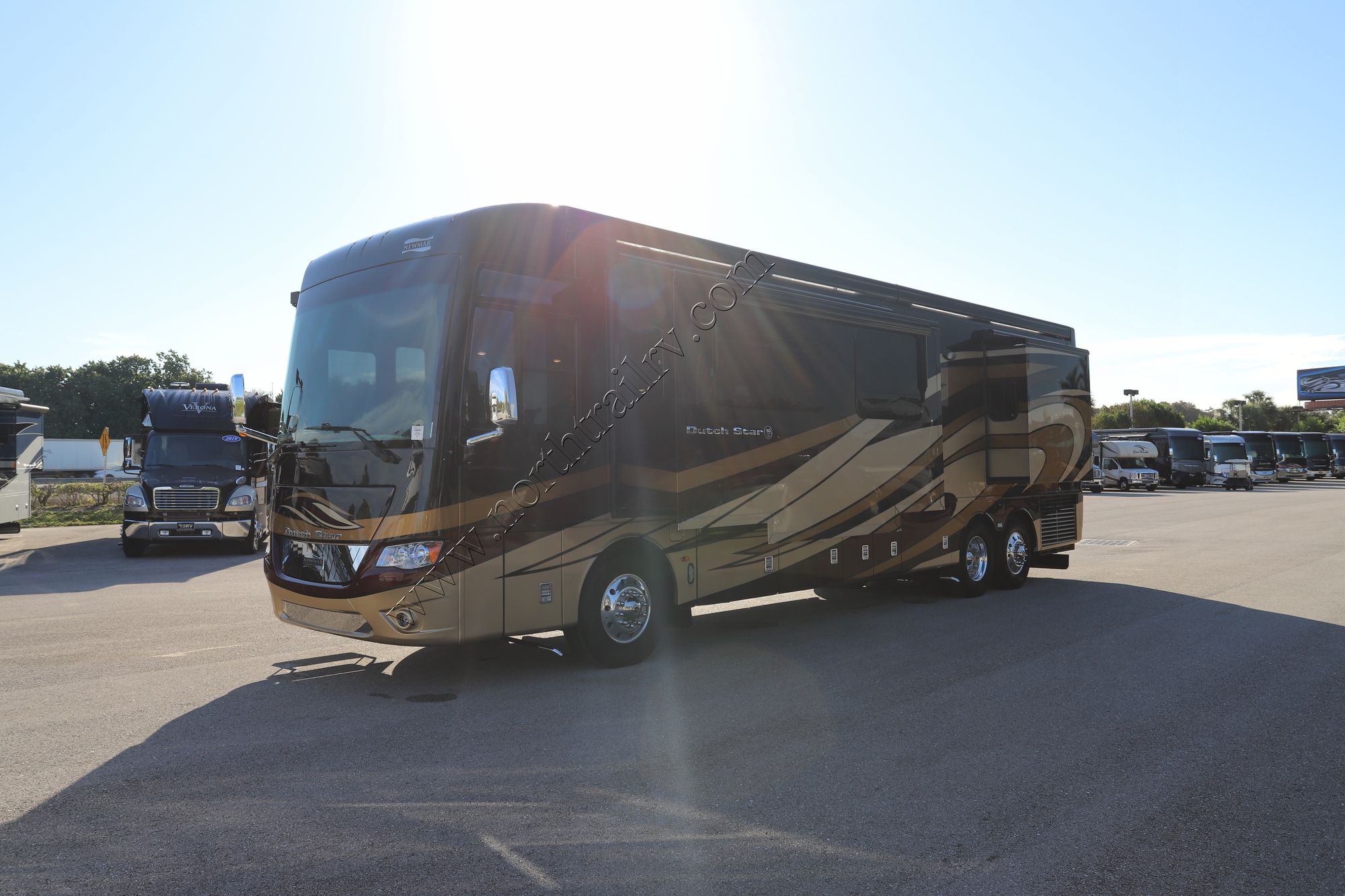 Used 2018 Newmar Dutch Star 4052 Class A  For Sale