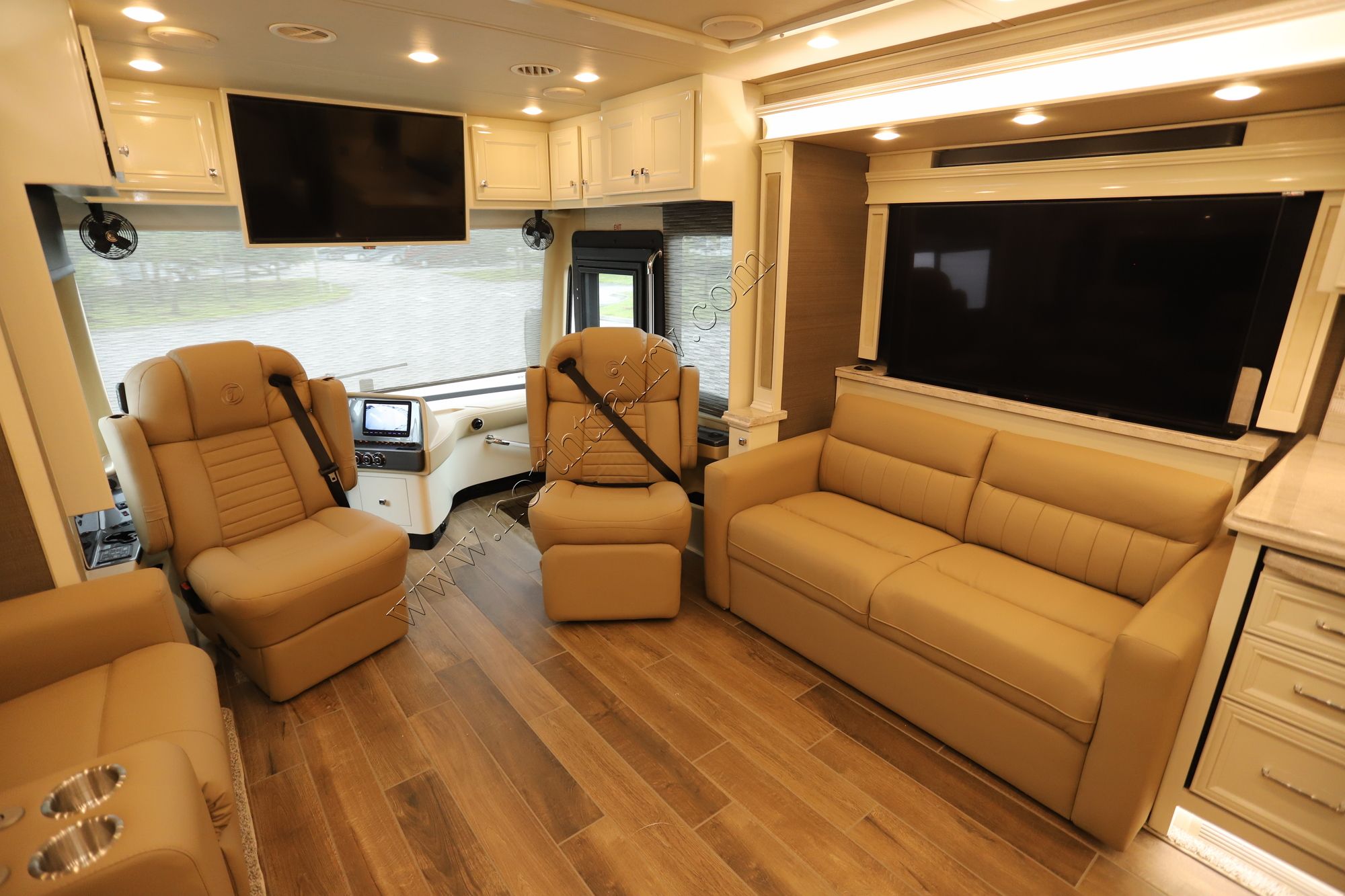 New 2022 Tiffin Motor Homes Phaeton 37BH Class A  For Sale