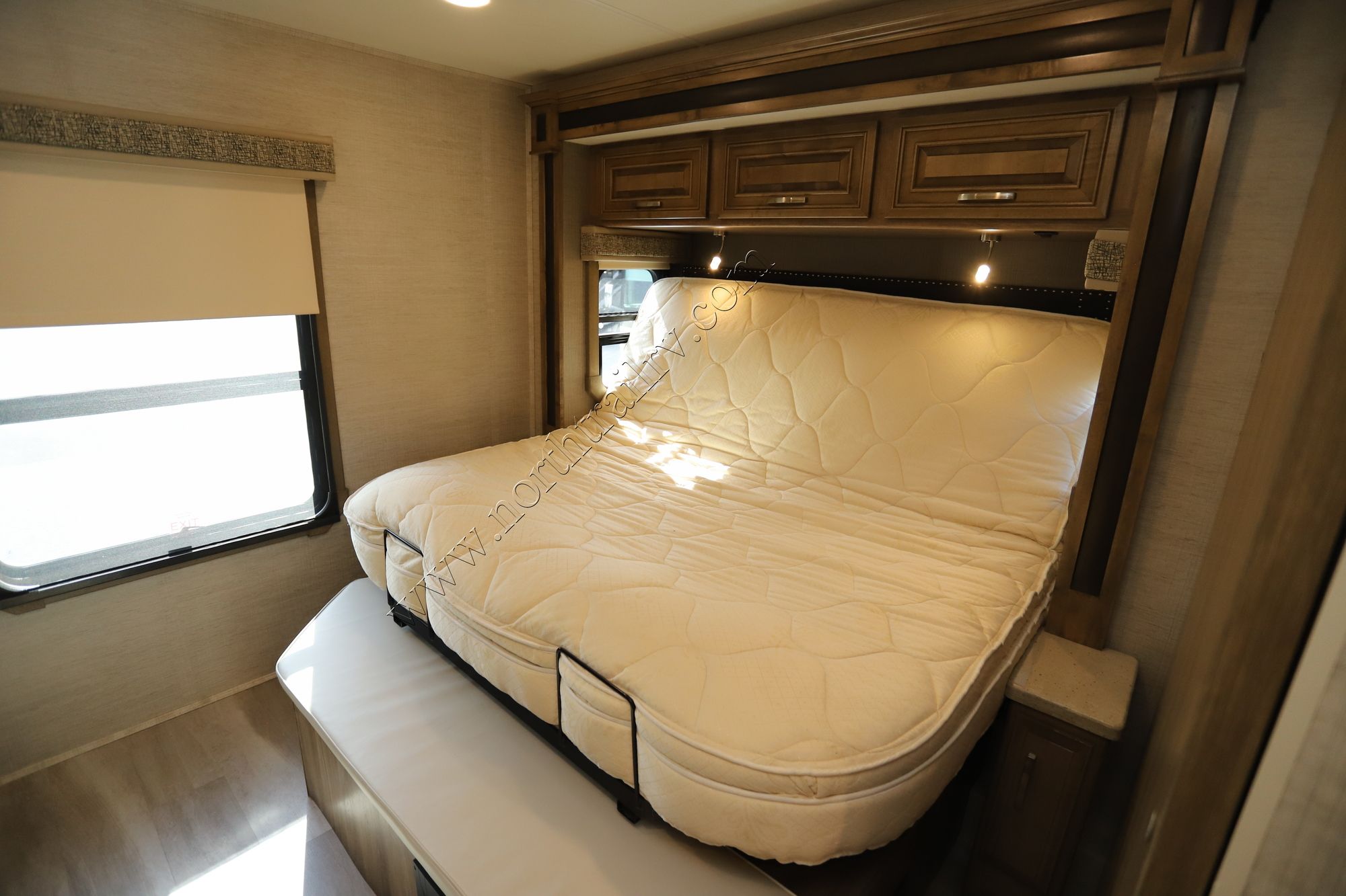 Used 2021 Jayco Seneca 37L Super C  For Sale