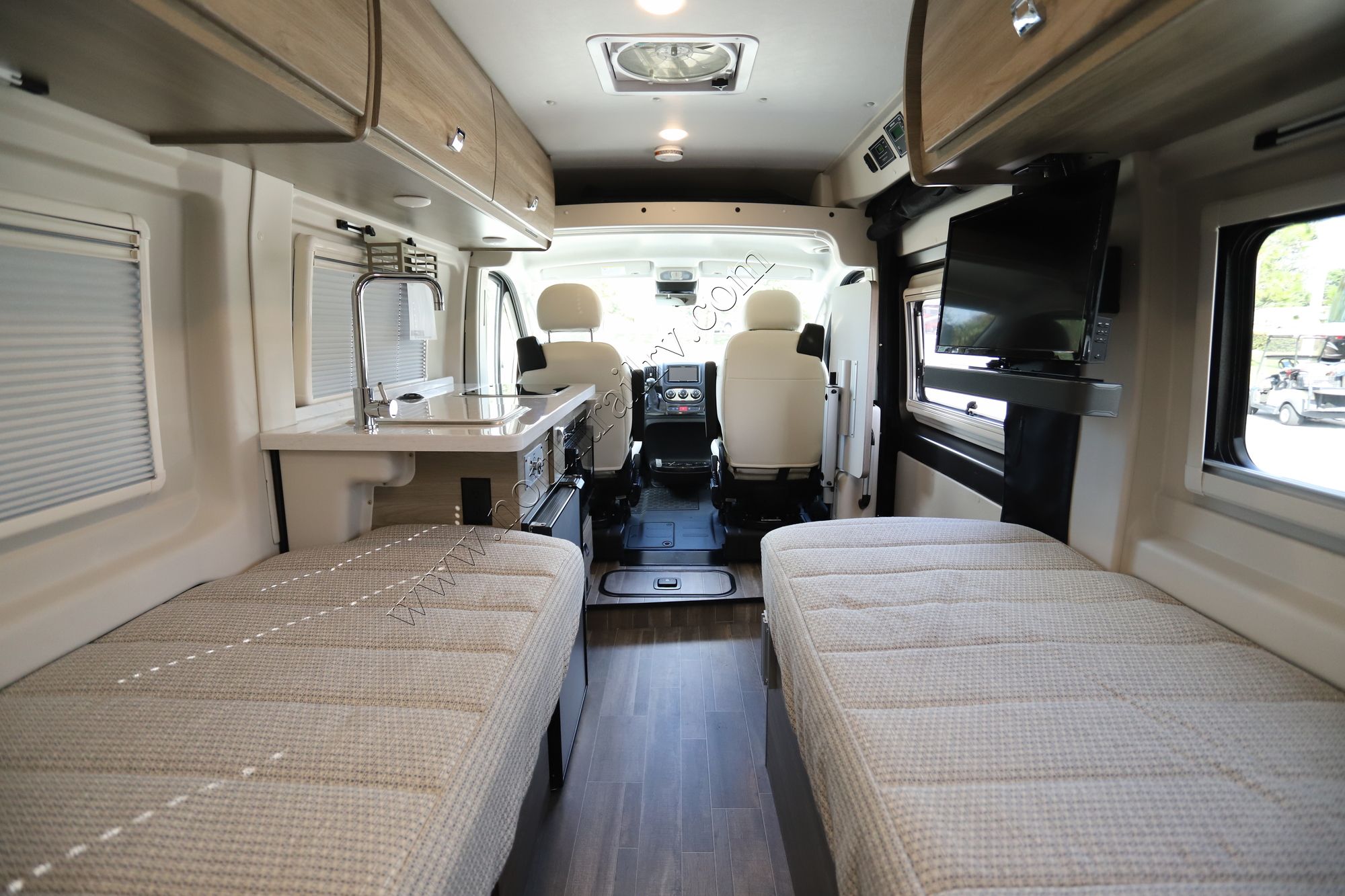 New 2022 Winnebago Travato 259K Class B  For Sale