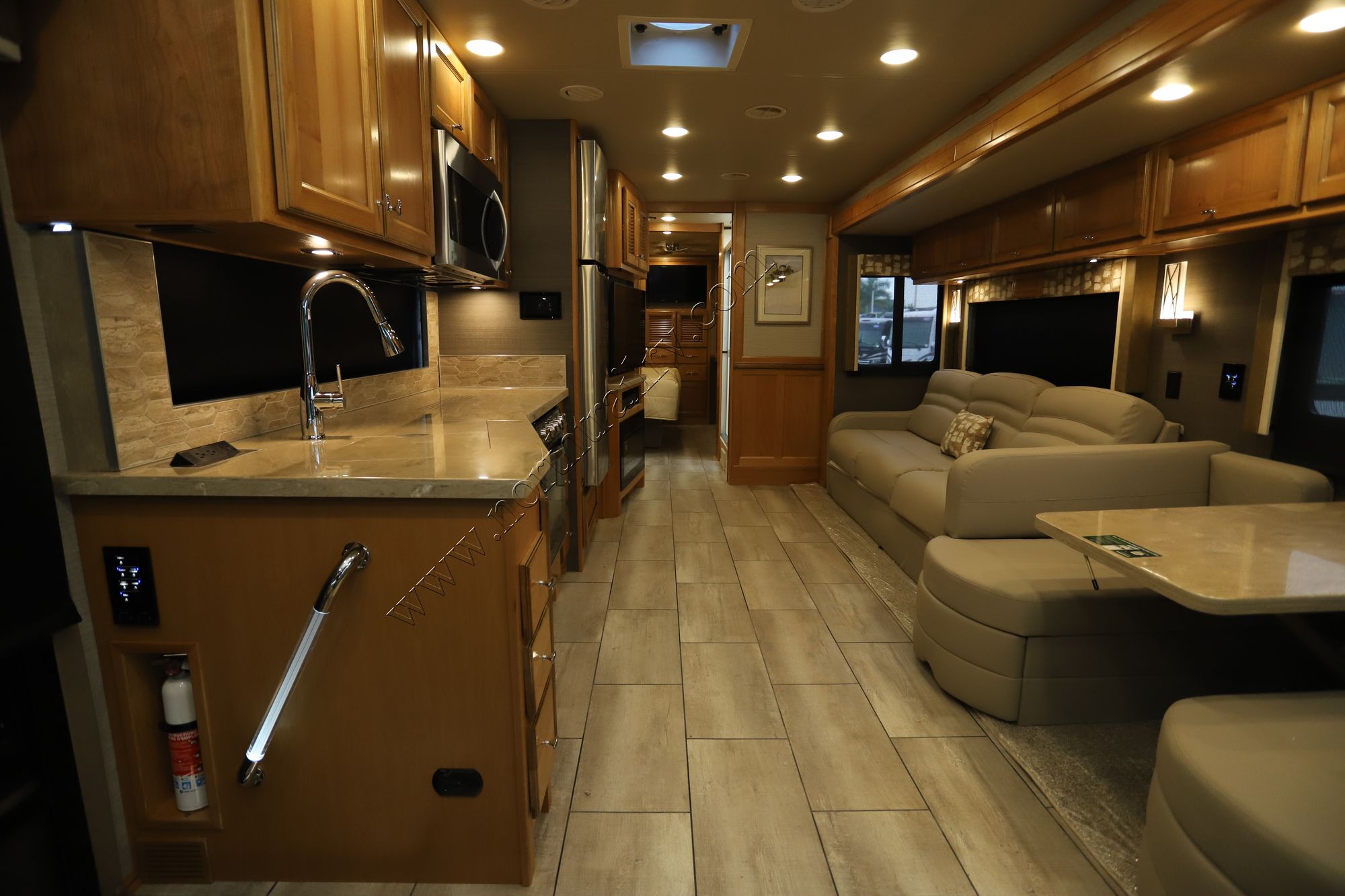 New 2022 Tiffin Motor Homes Allegro 32SA Class A  For Sale