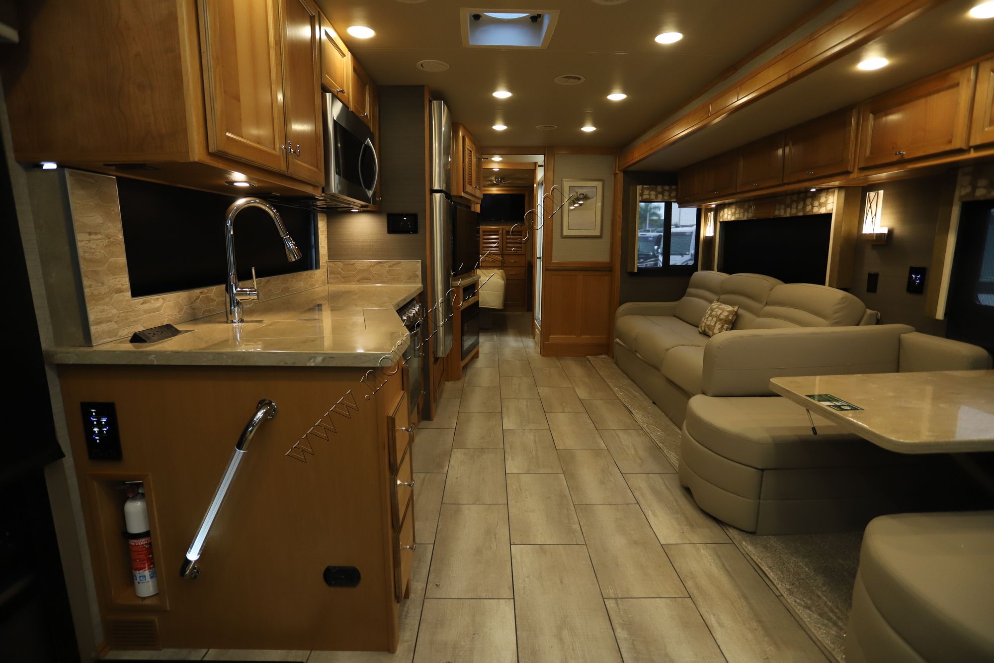 New 2022 Tiffin Motor Homes Allegro 32SA Class A  For Sale