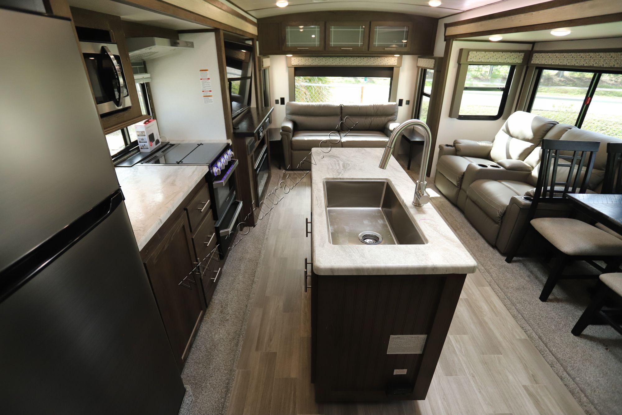 Used 2020 Forest River Heritage Glen 273RL Travel Trailer  For Sale