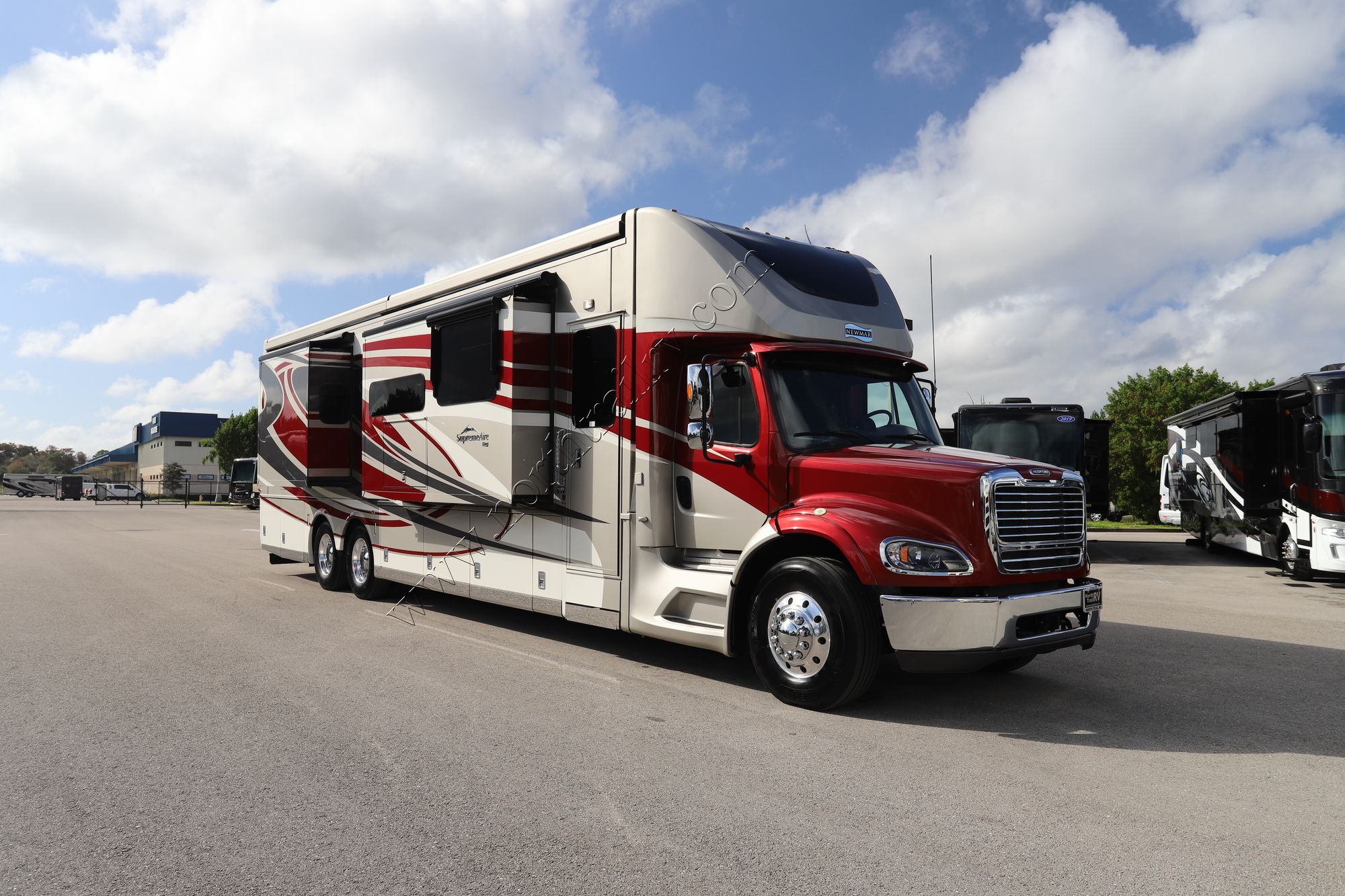 Used 2020 Newmar Supreme Aire 4573 Super C  For Sale