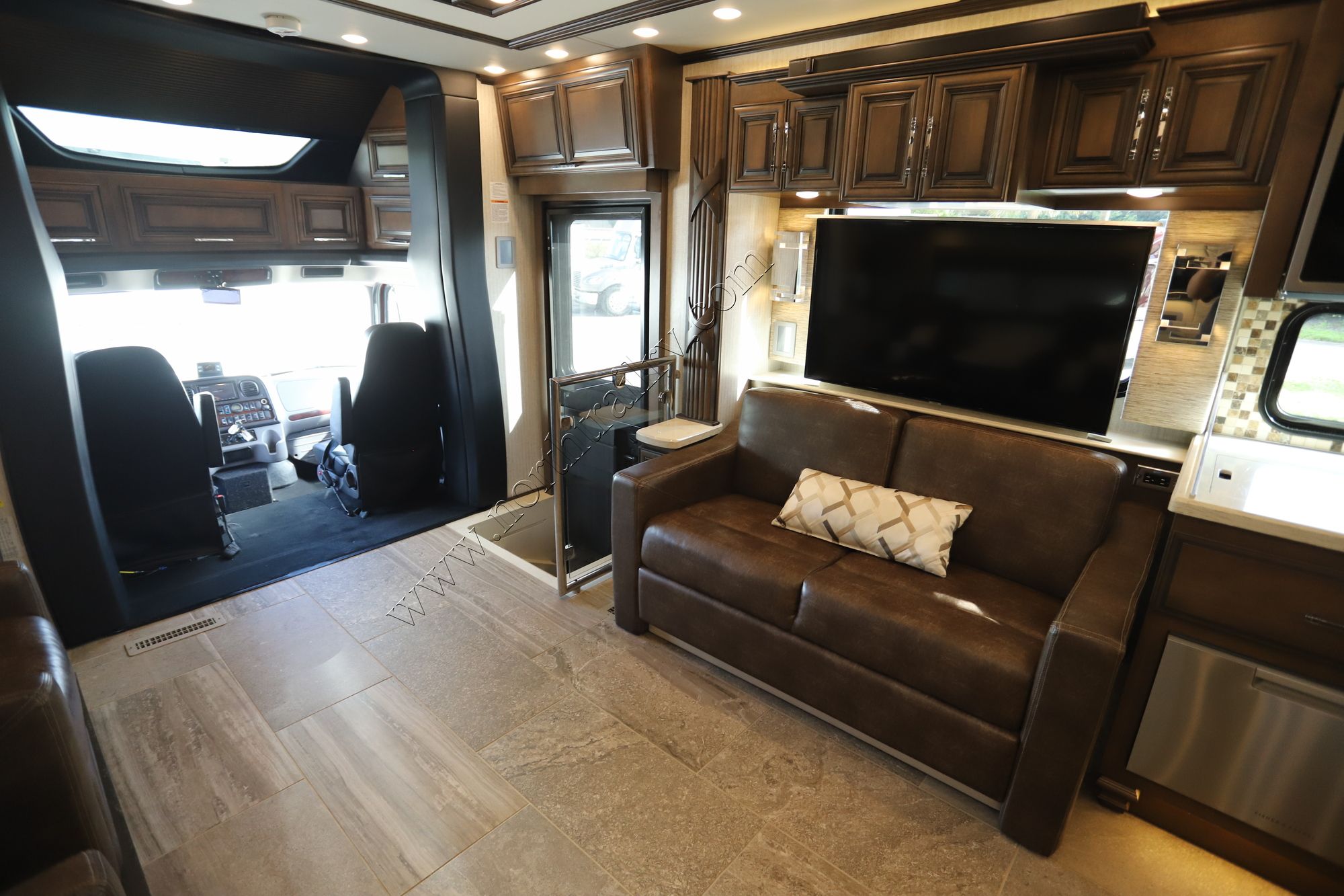 Used 2020 Newmar Supreme Aire 4573 Super C  For Sale